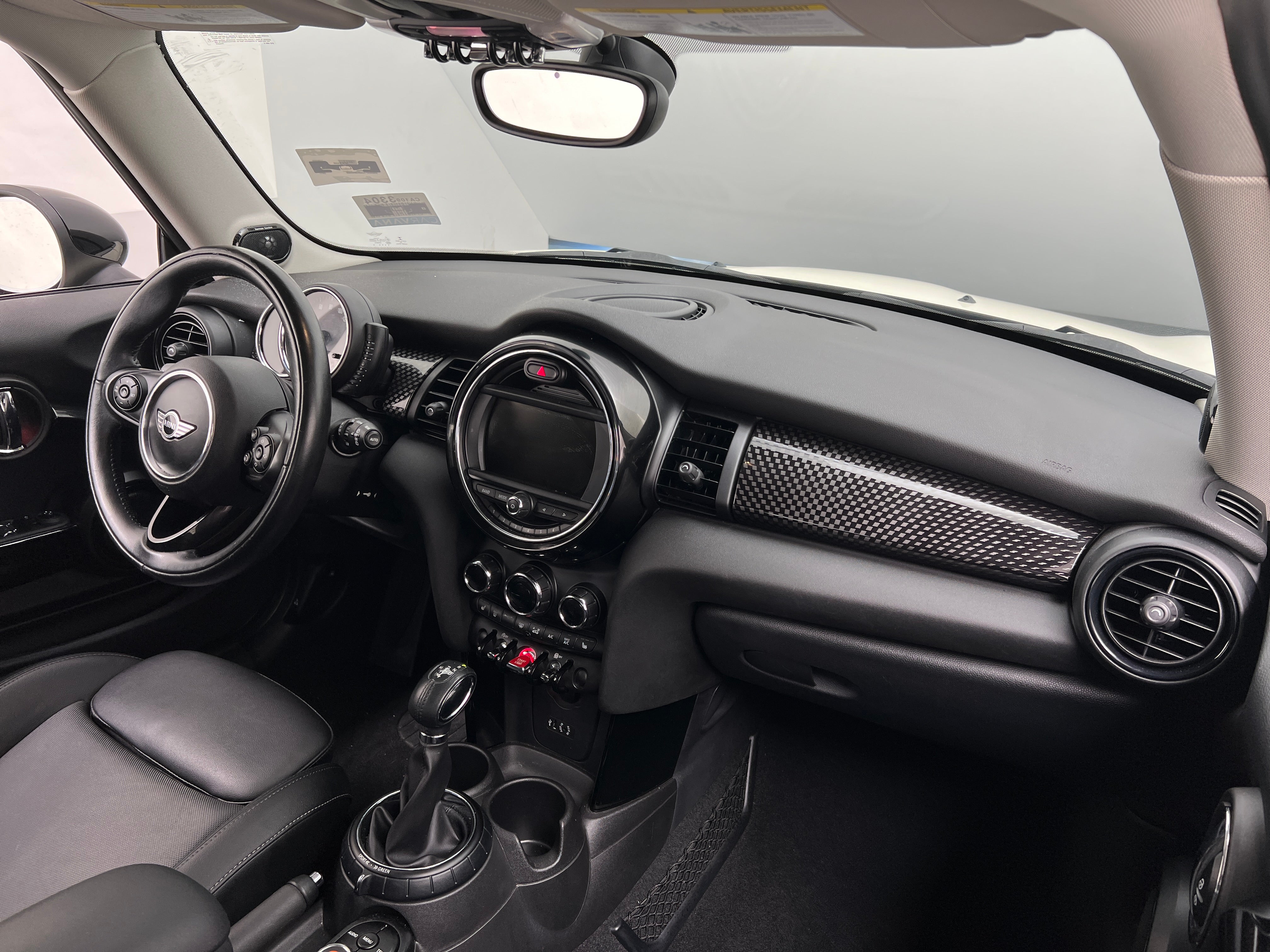 Thumbnail: 2017 MINI Cooper - 3