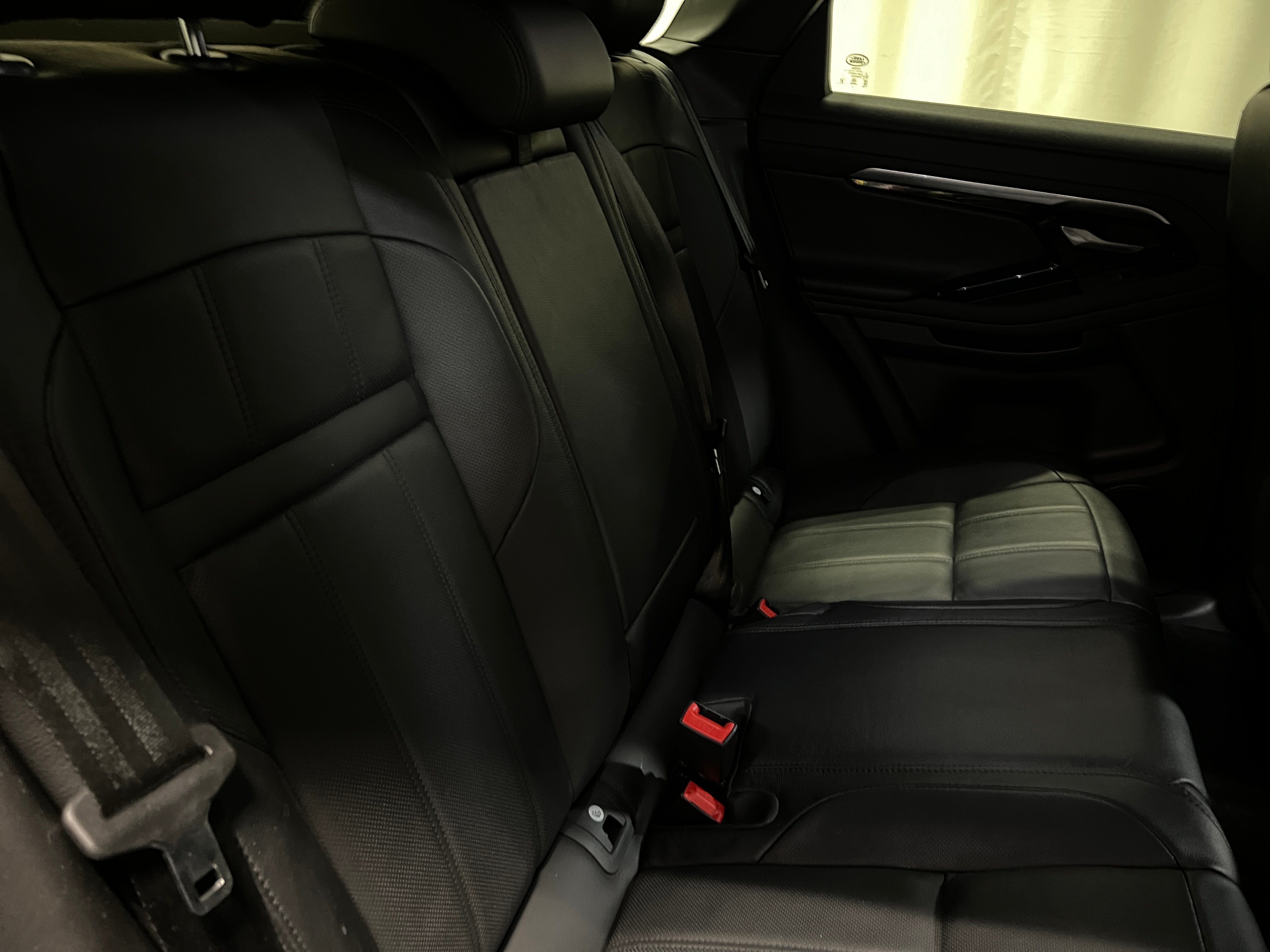 Thumbnail: 2020 Land Rover Range Rover Evoque - 6