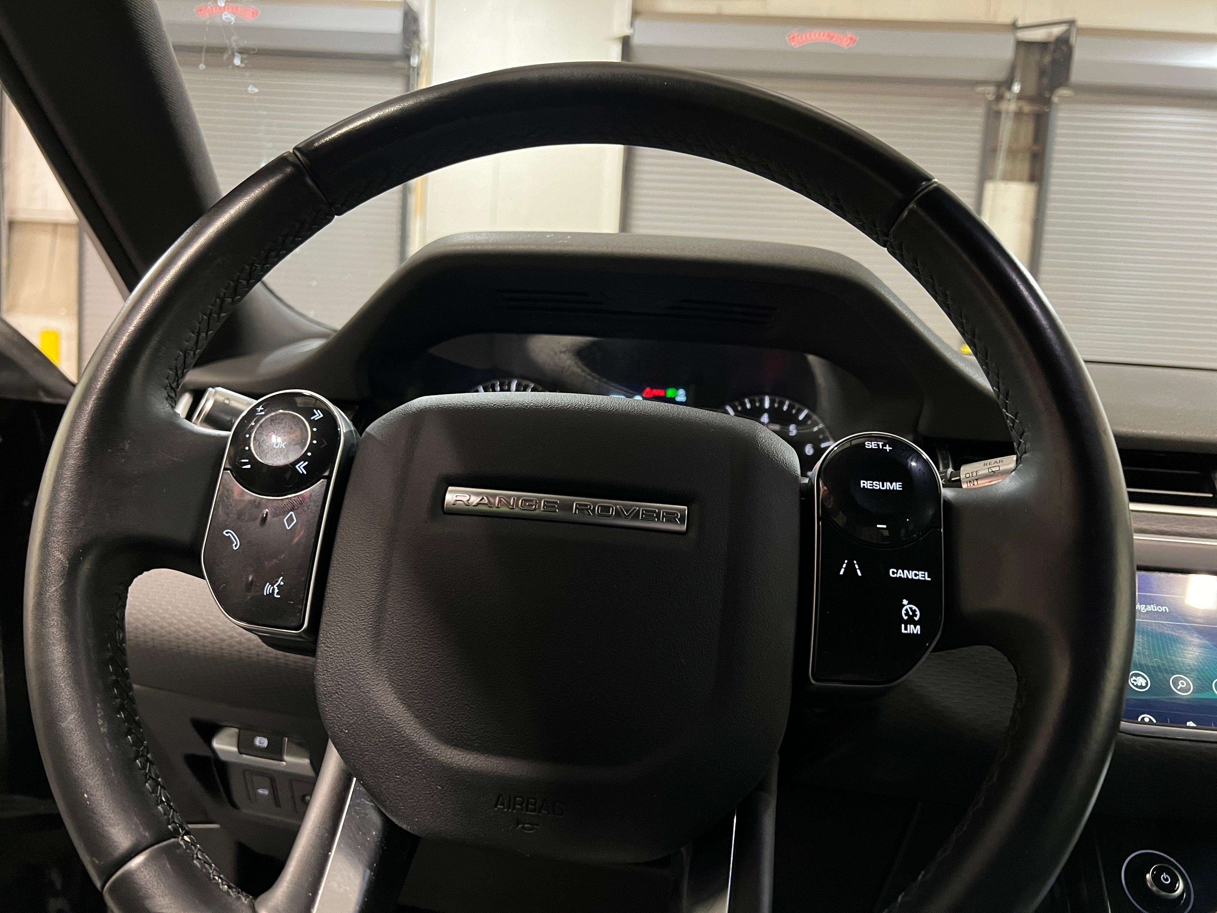 Thumbnail: 2020 Land Rover Range Rover Evoque - 5