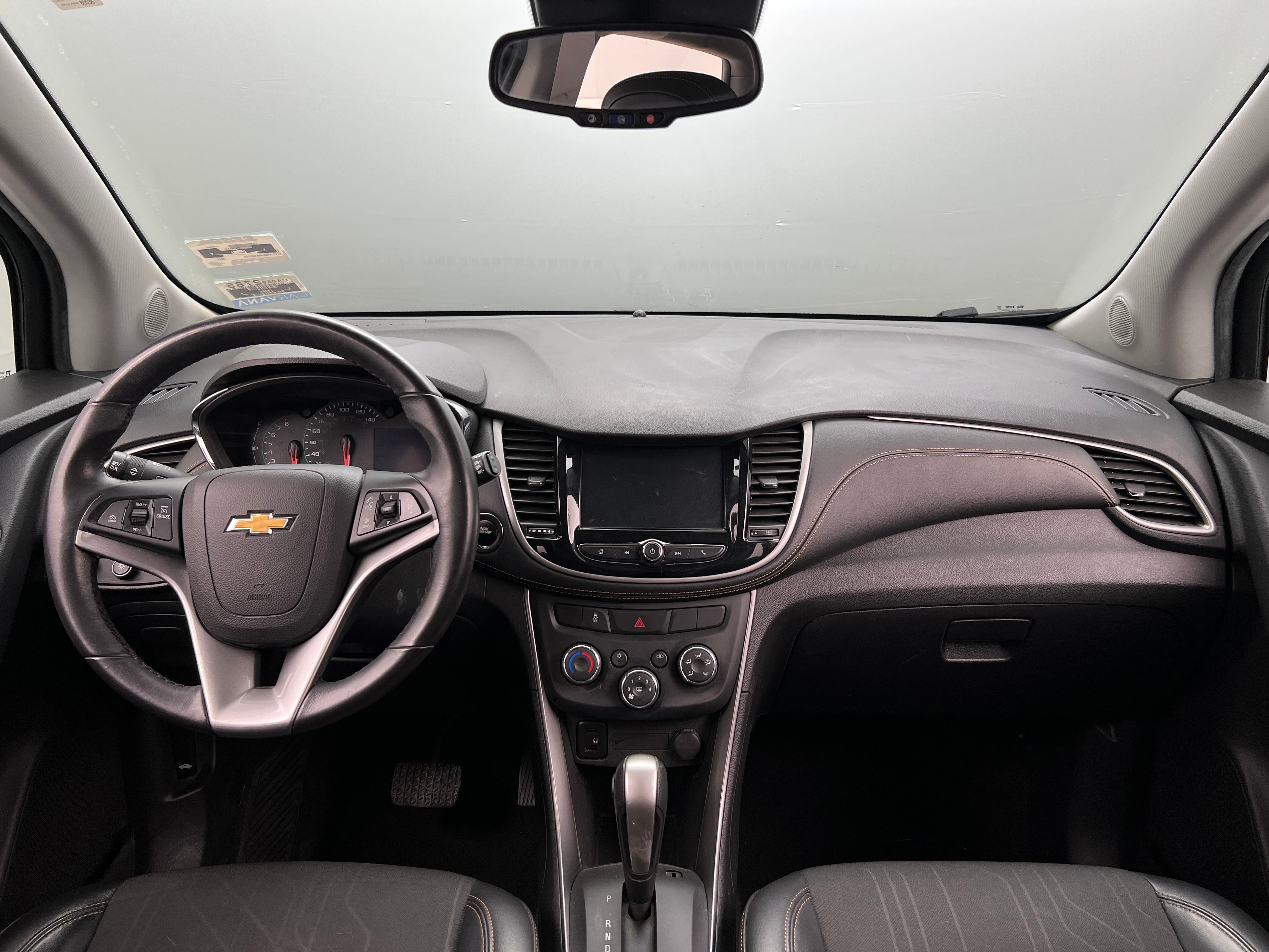Thumbnail: 2017 Chevrolet Trax - 3