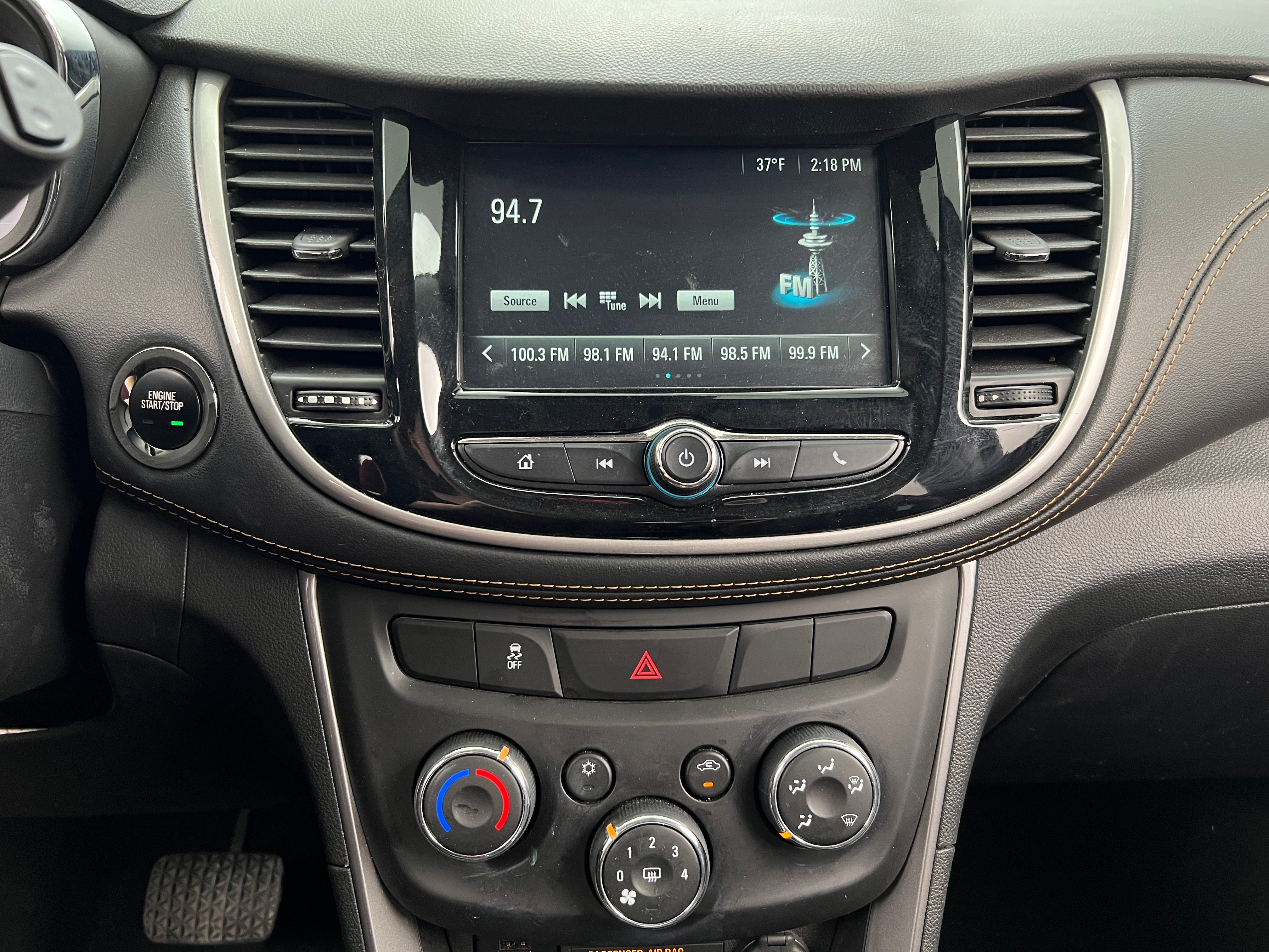 Thumbnail: 2017 Chevrolet Trax - 4