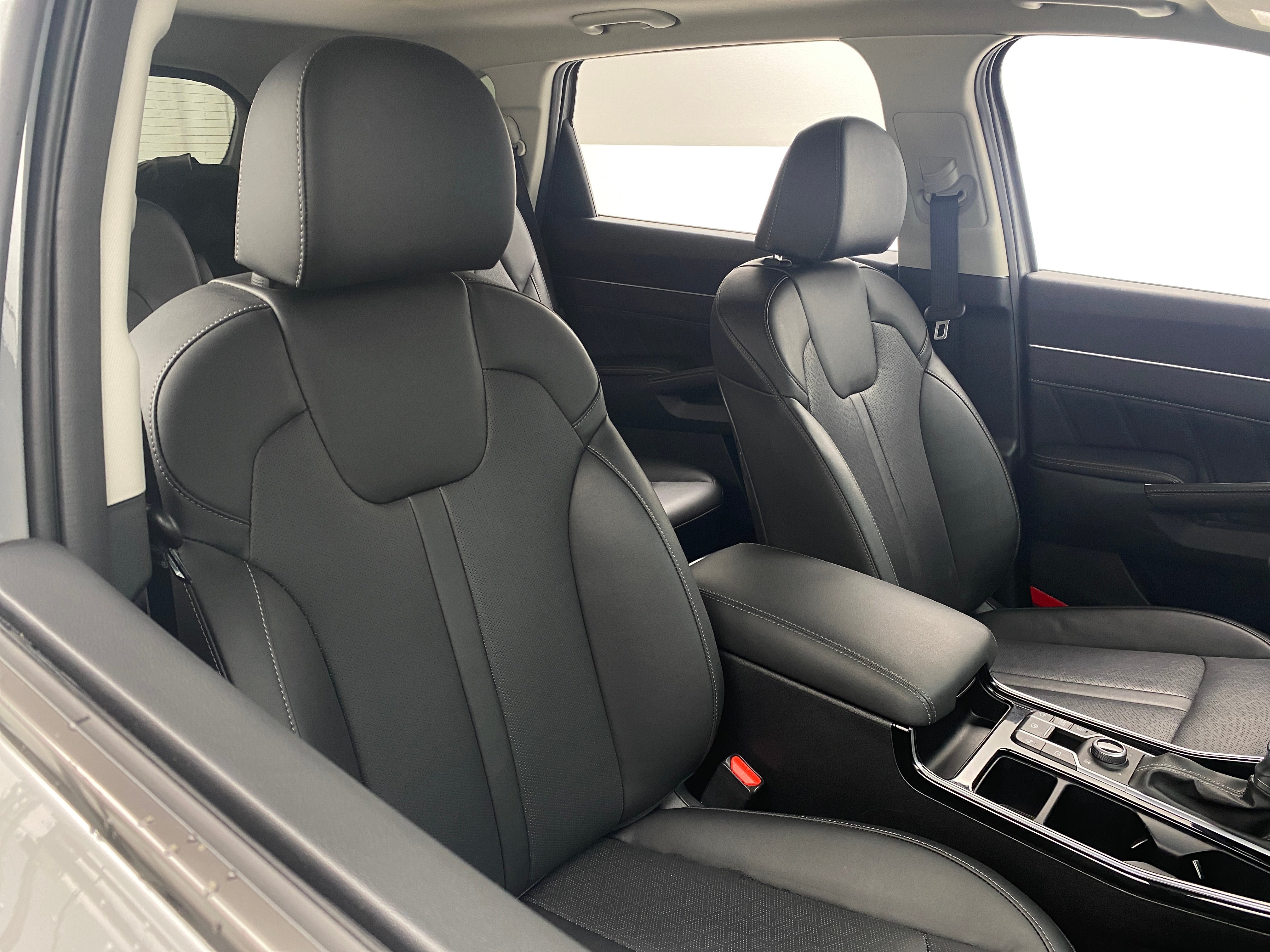 Thumbnail: 2023 Kia Sorento - 2