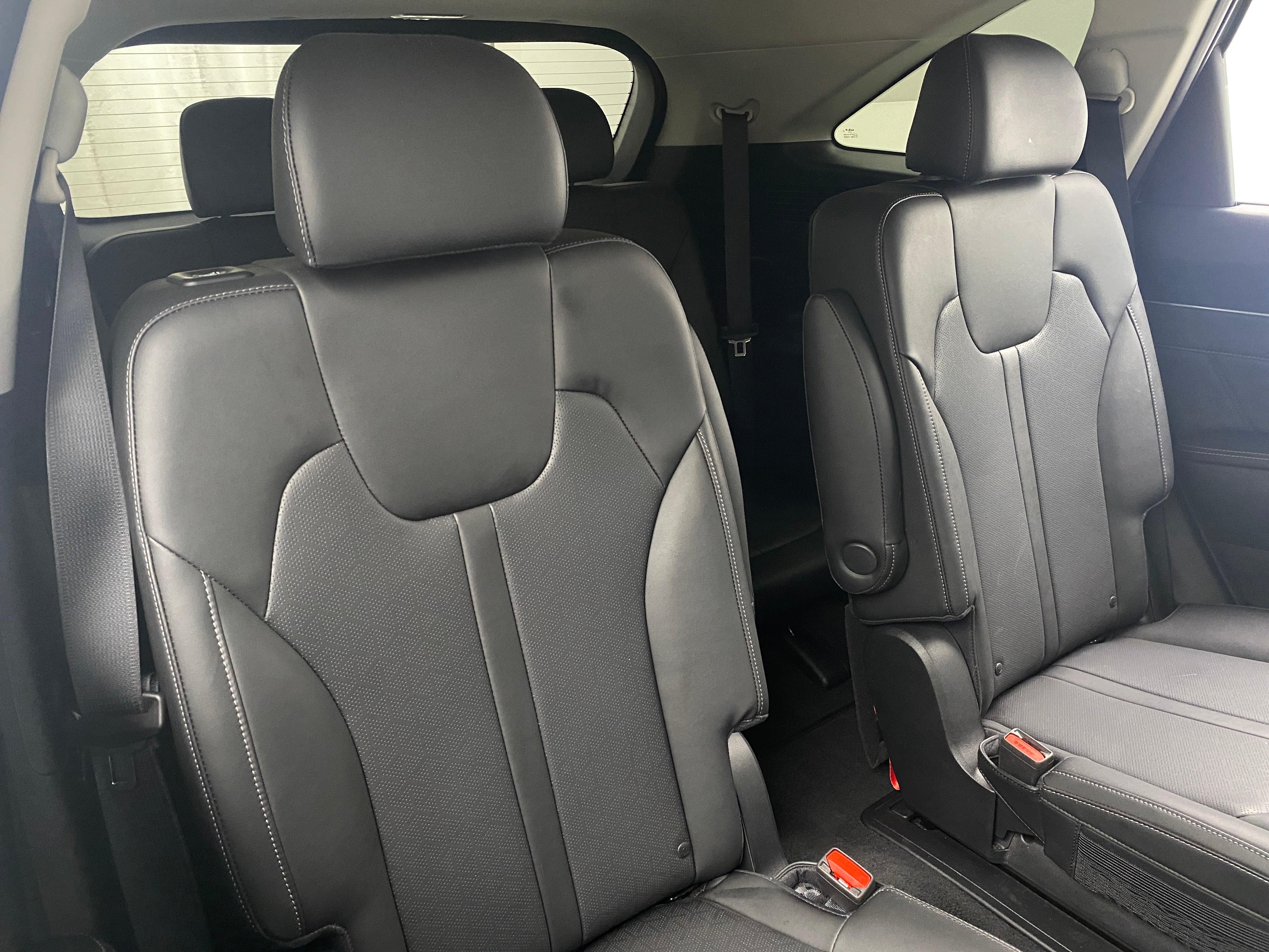 Thumbnail: 2023 Kia Sorento - 6