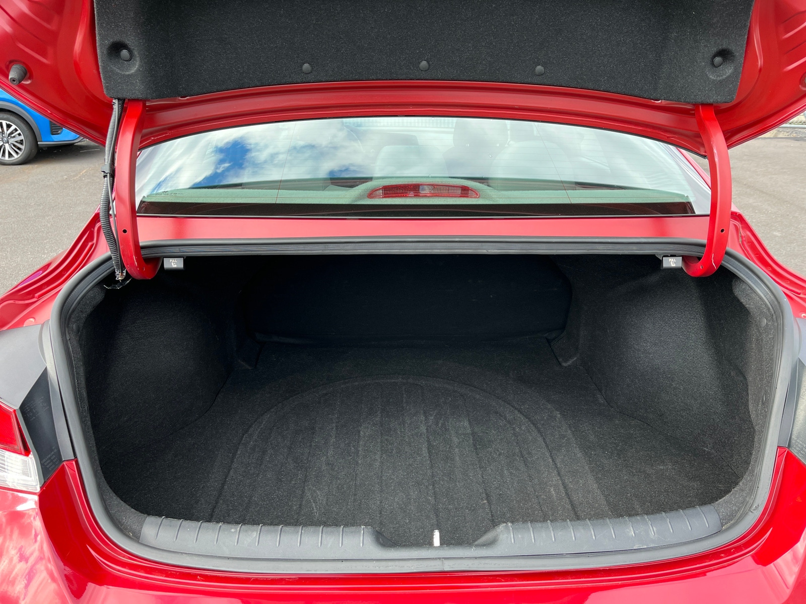 Thumbnail: 2021 Hyundai Elantra - 6