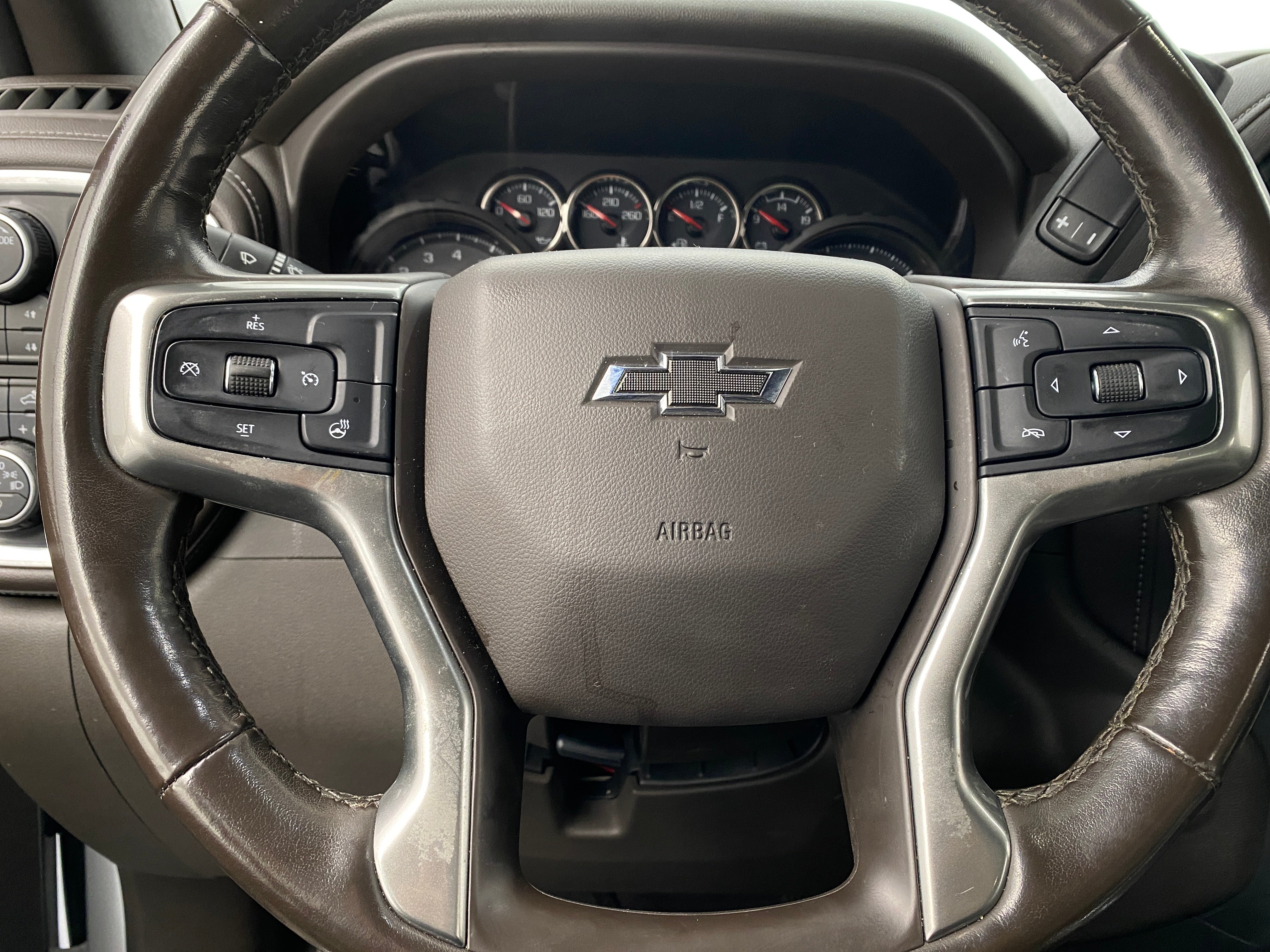 Thumbnail: 2020 Chevrolet Silverado 1500 - 5