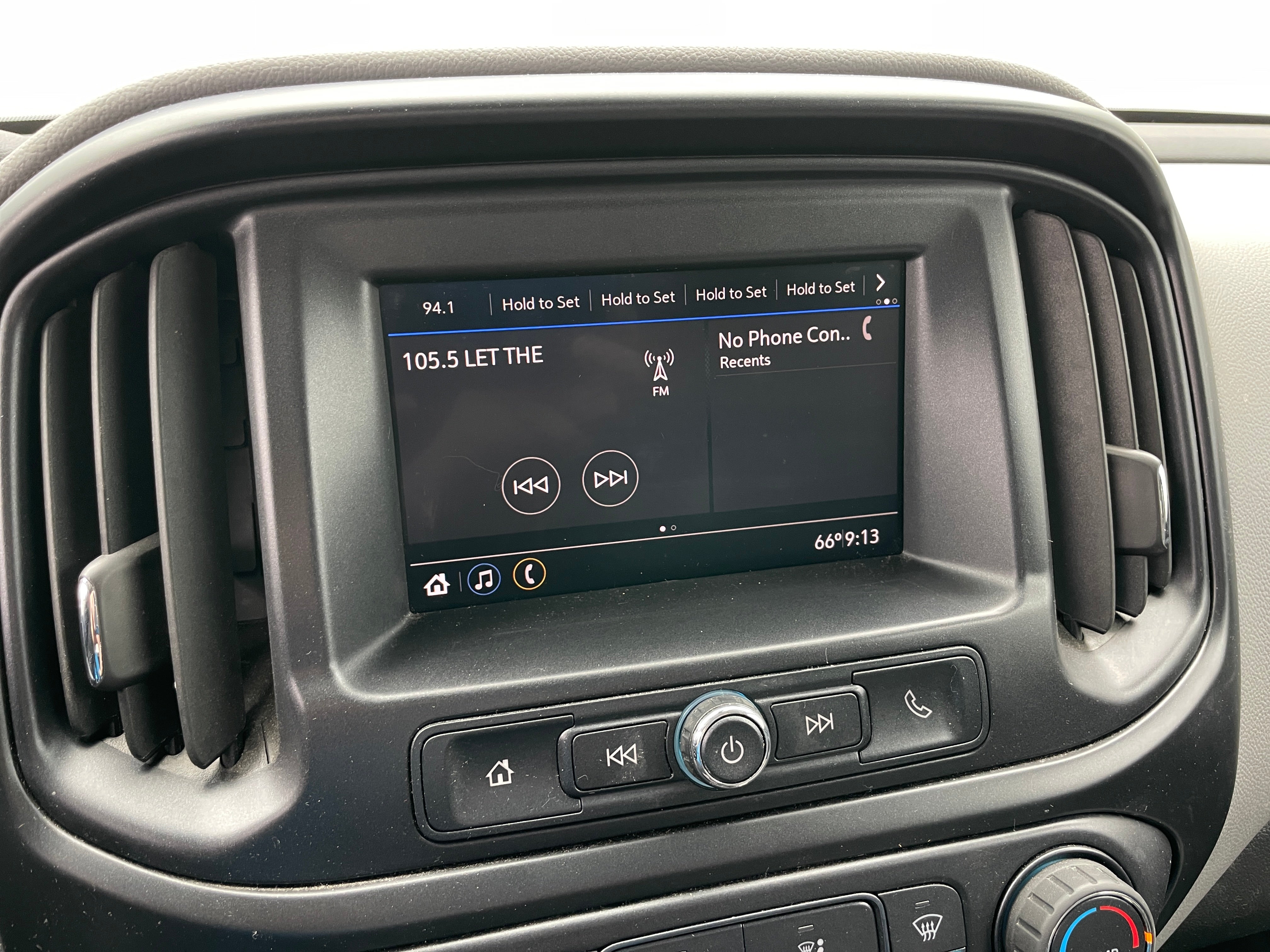 Thumbnail: 2021 Chevrolet Colorado - 4