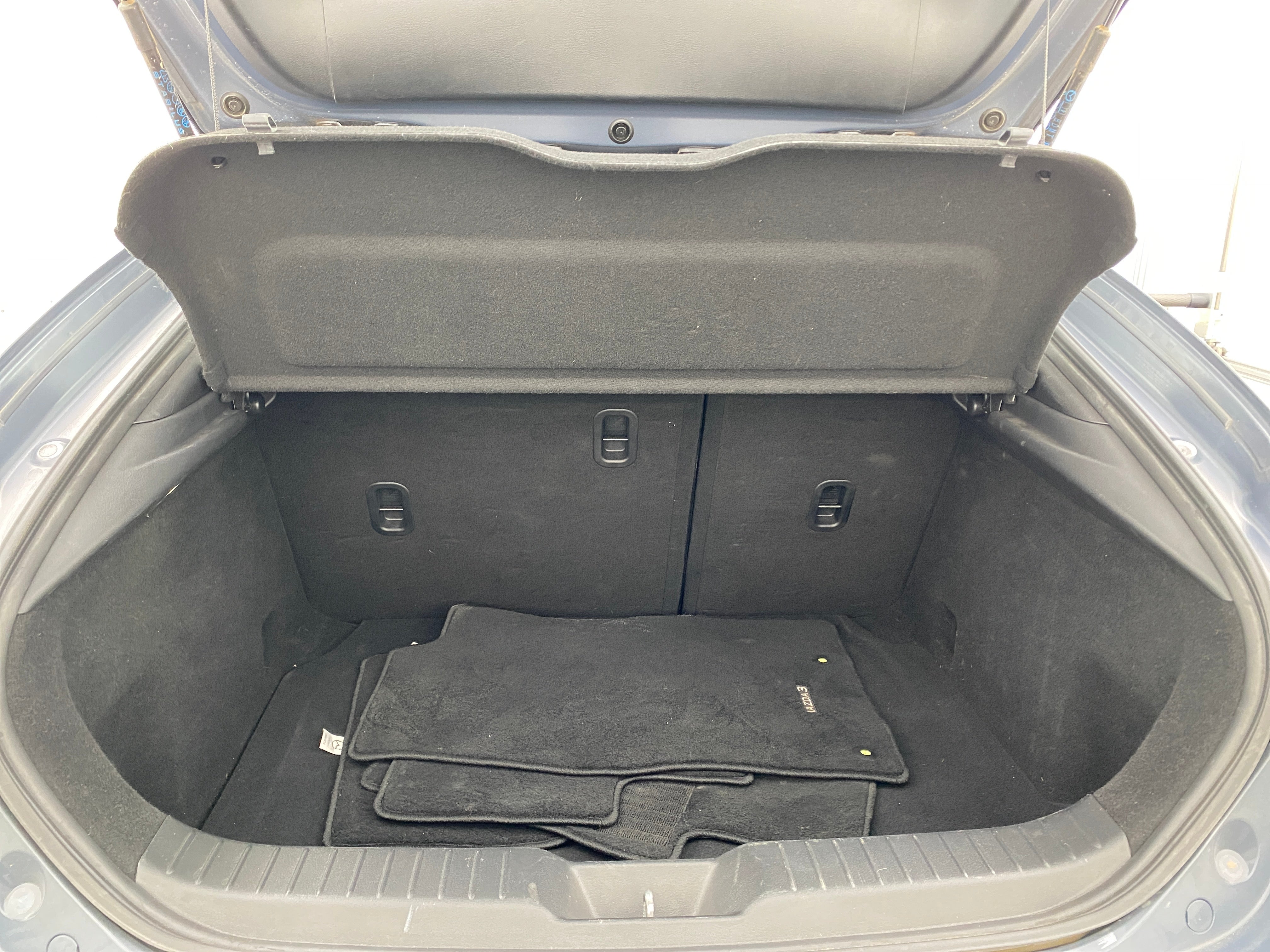 Thumbnail: 2020 Mazda Mazda3 - 7