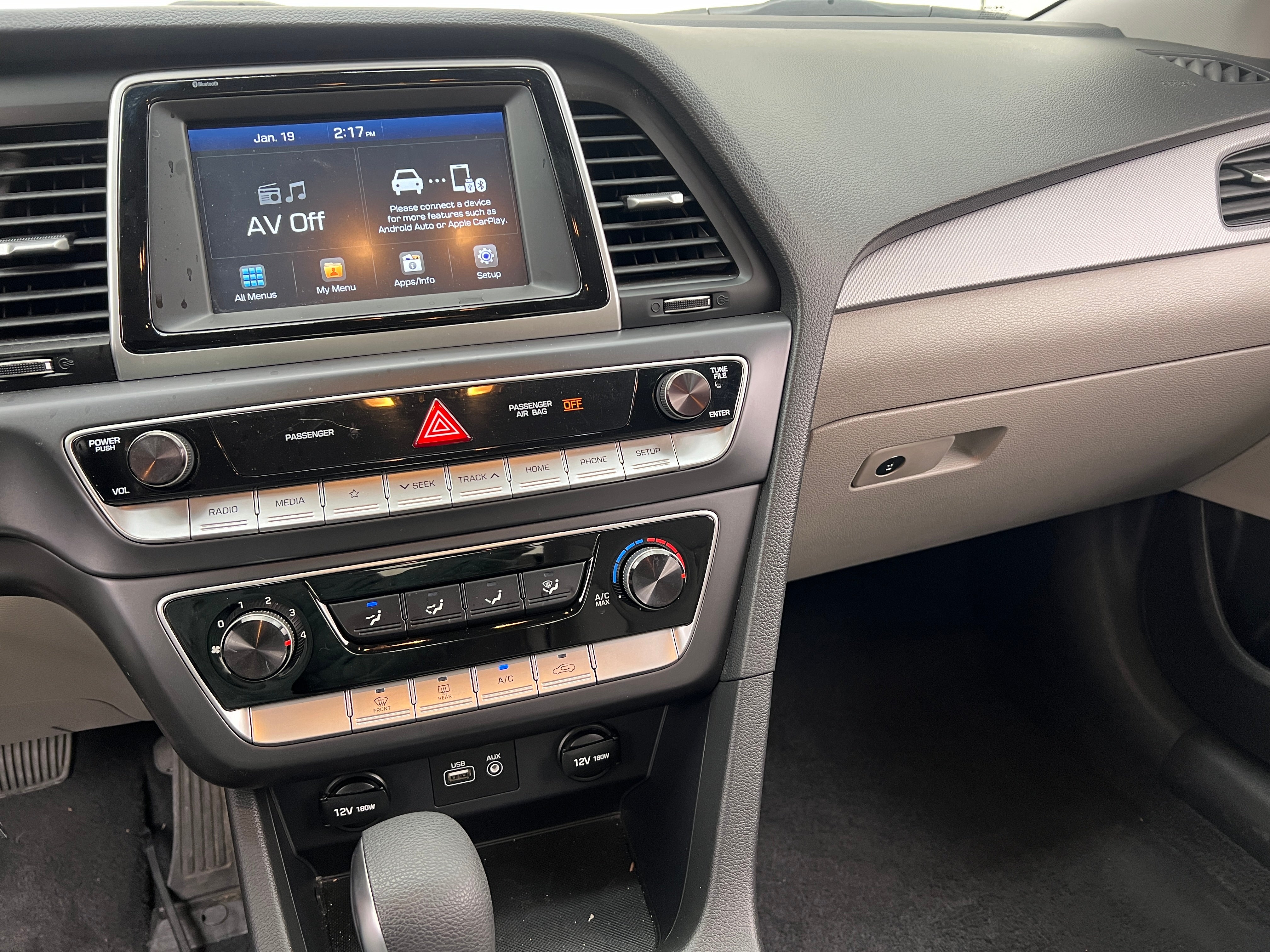 Thumbnail: 2019 Hyundai Sonata - 4
