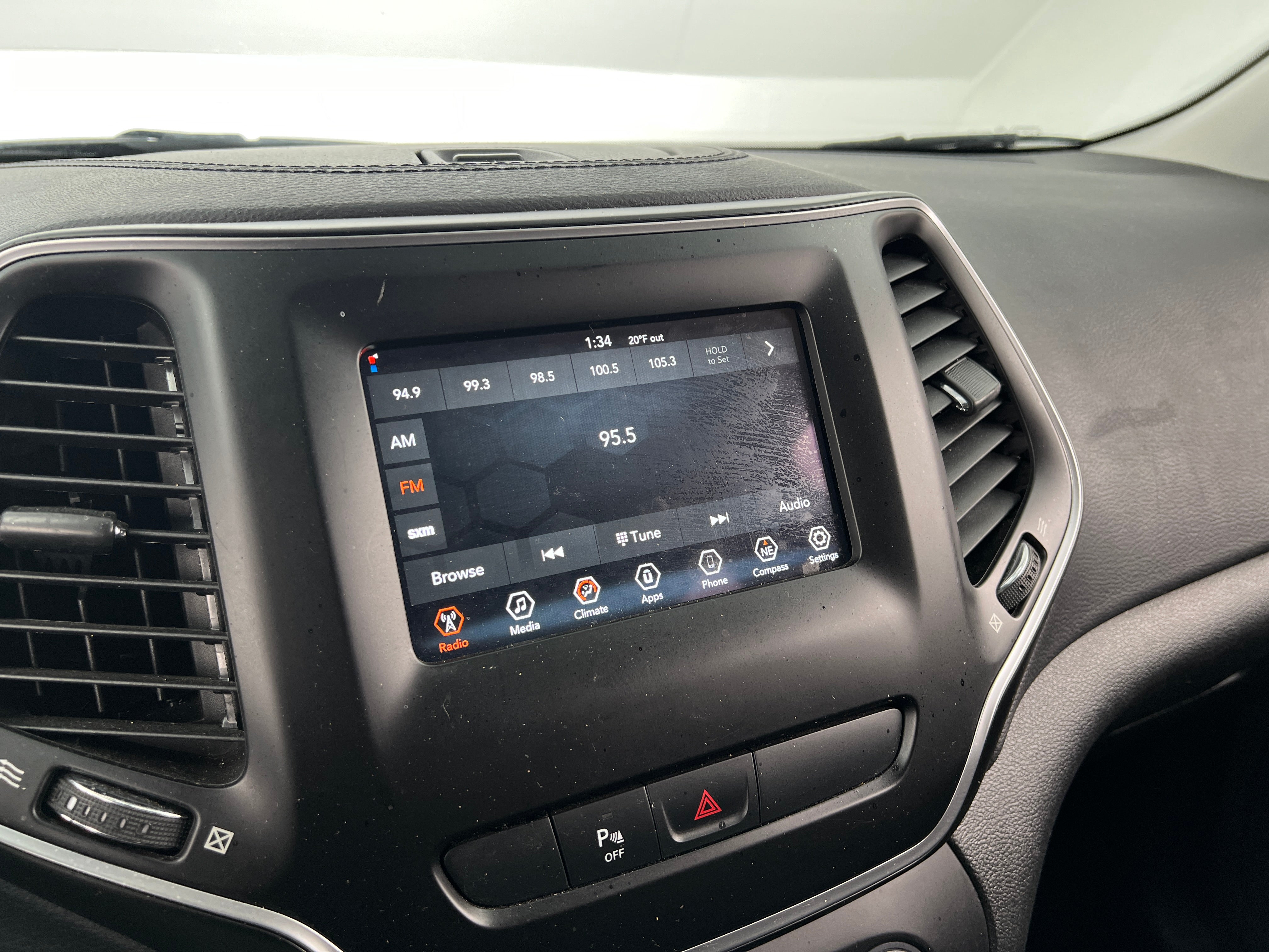 Thumbnail: 2020 Jeep Cherokee - 4