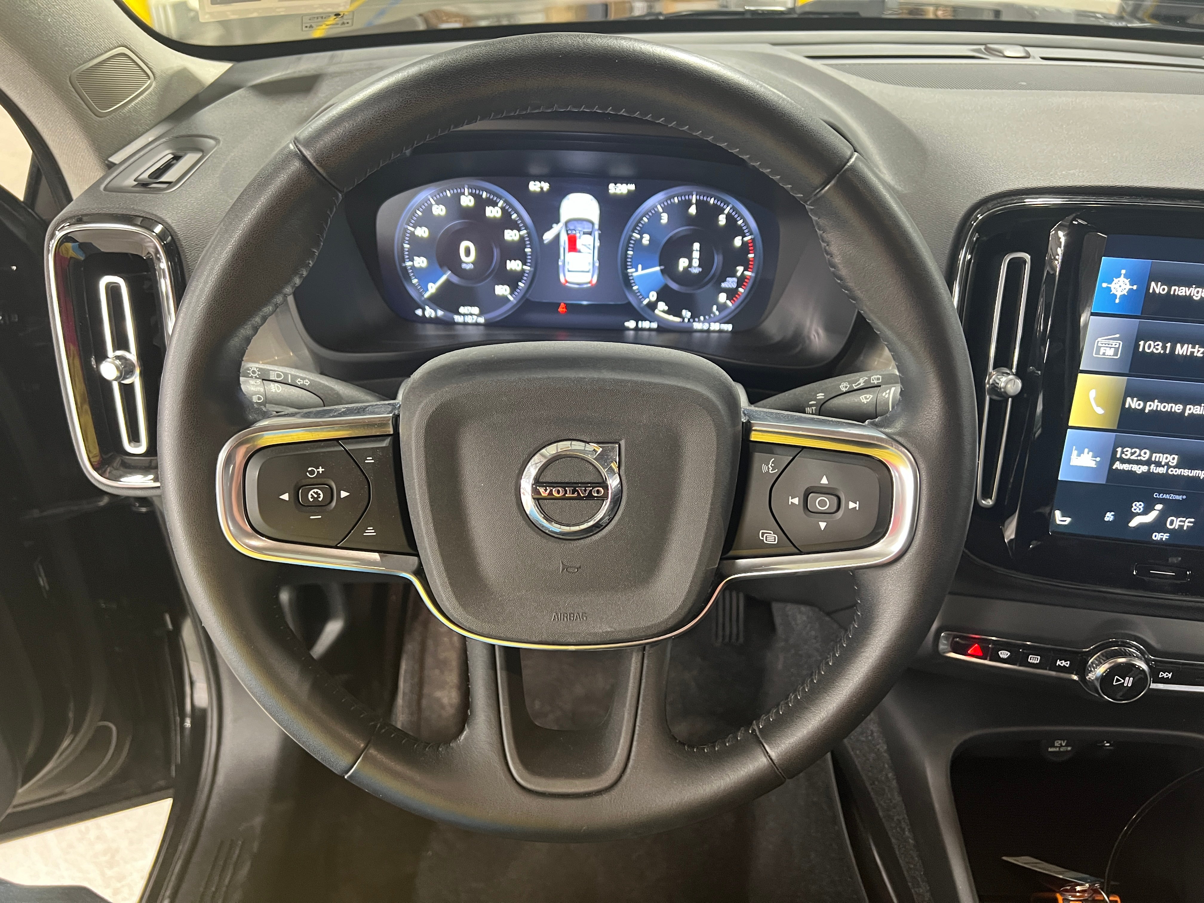 Thumbnail: 2021 Volvo XC40 - 5