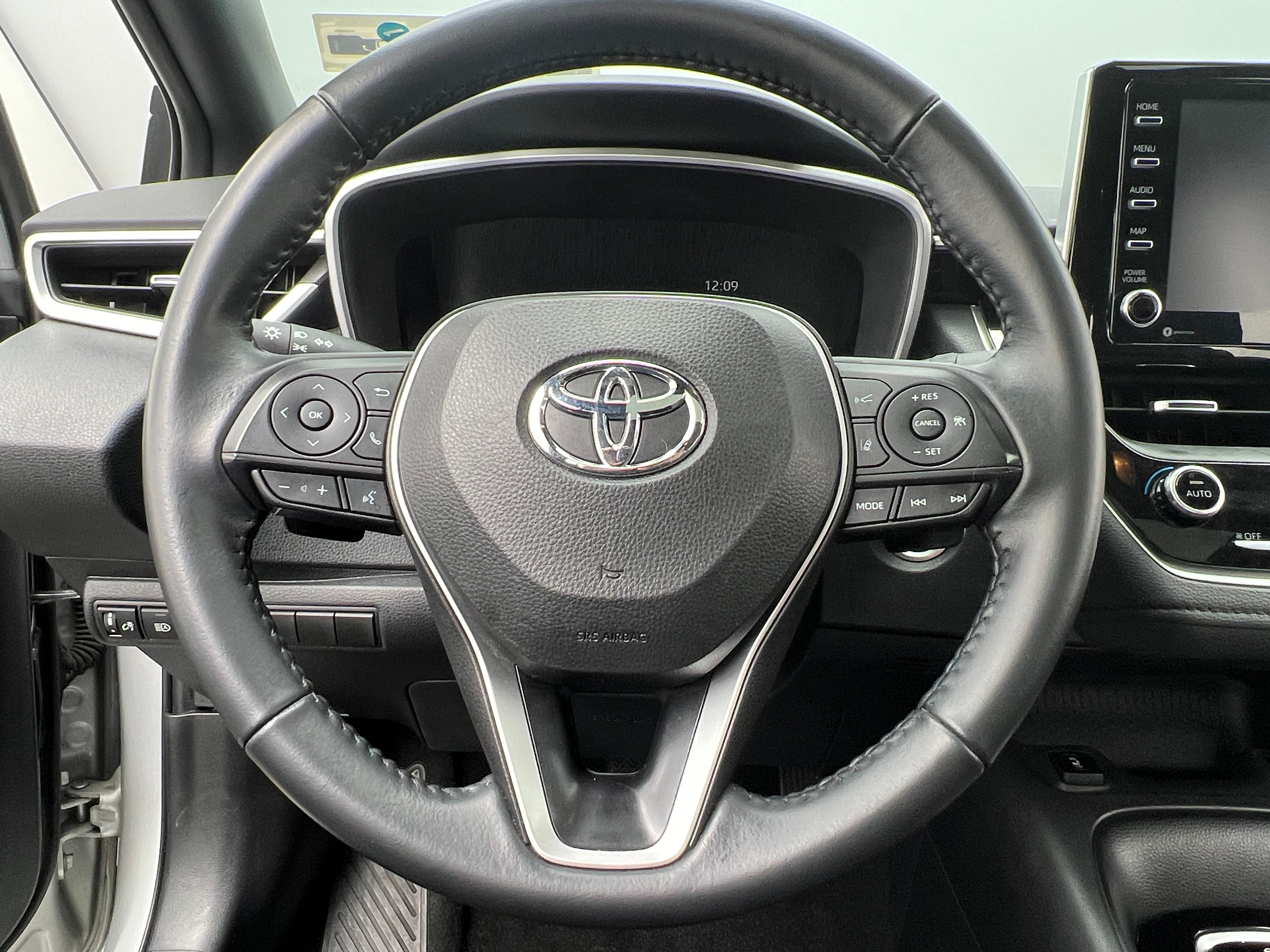 Thumbnail: 2022 Toyota Corolla - 5