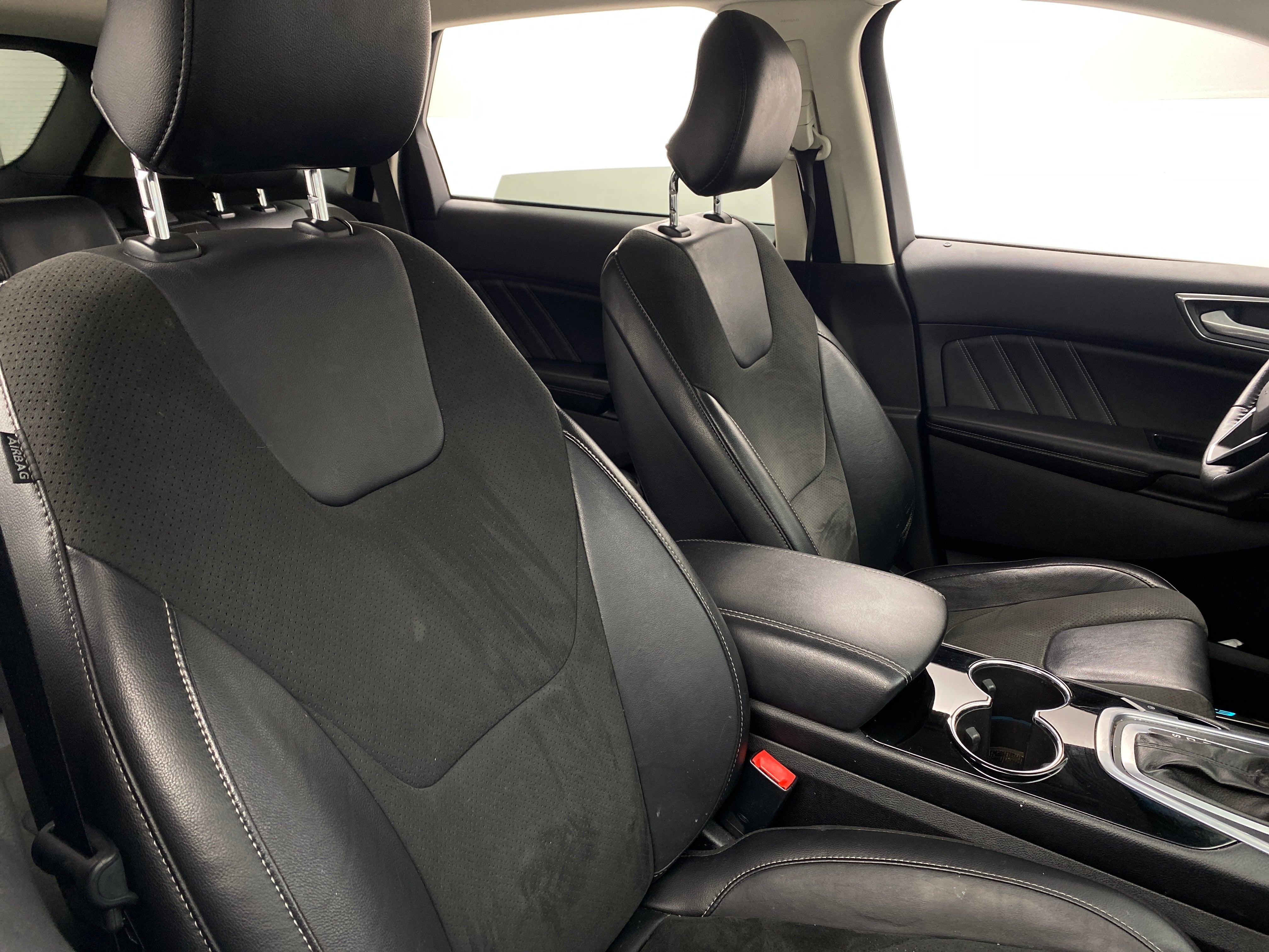 Thumbnail: 2016 Ford Edge - 2