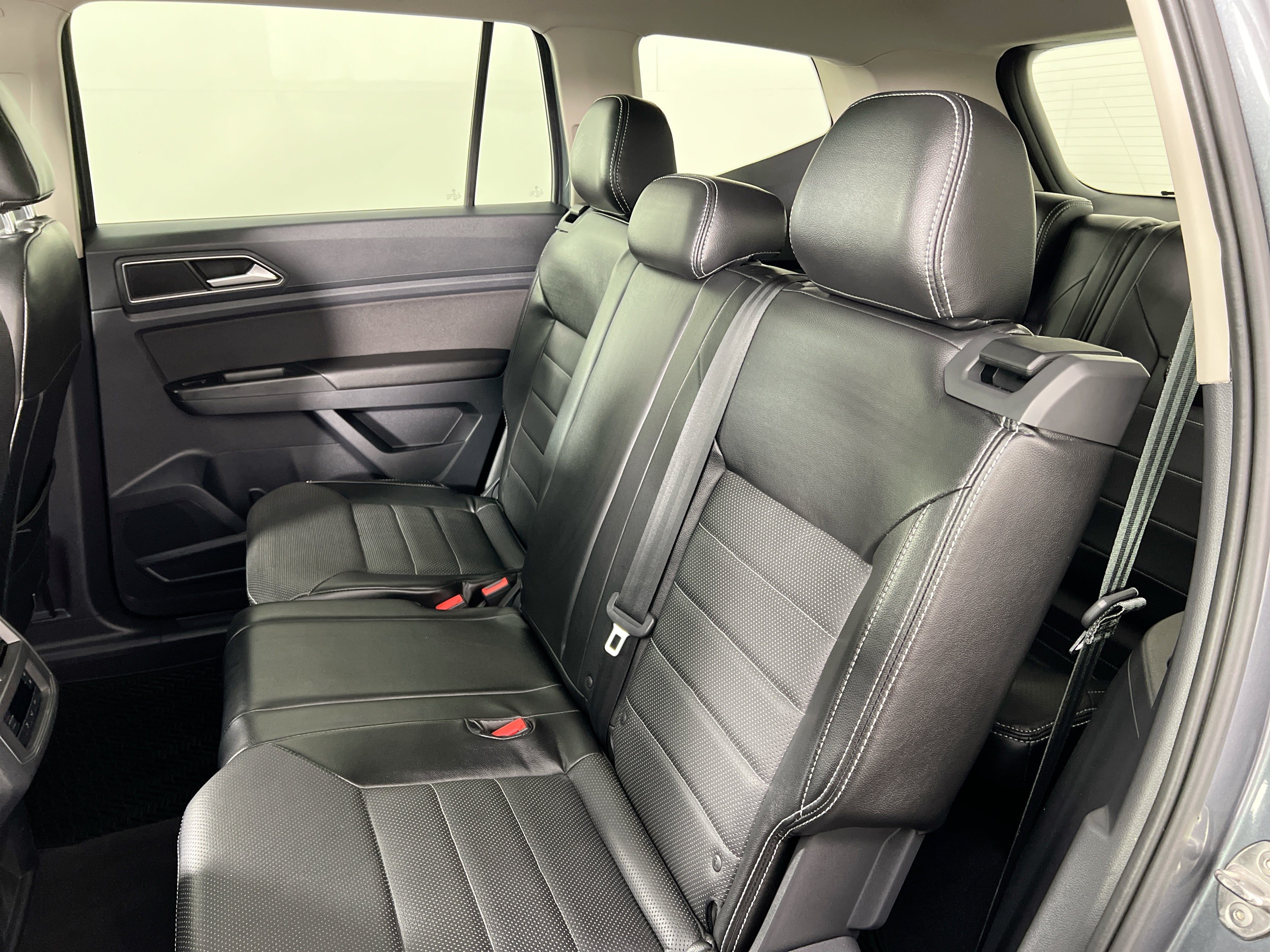Thumbnail: 2018 Volkswagen Atlas - 6