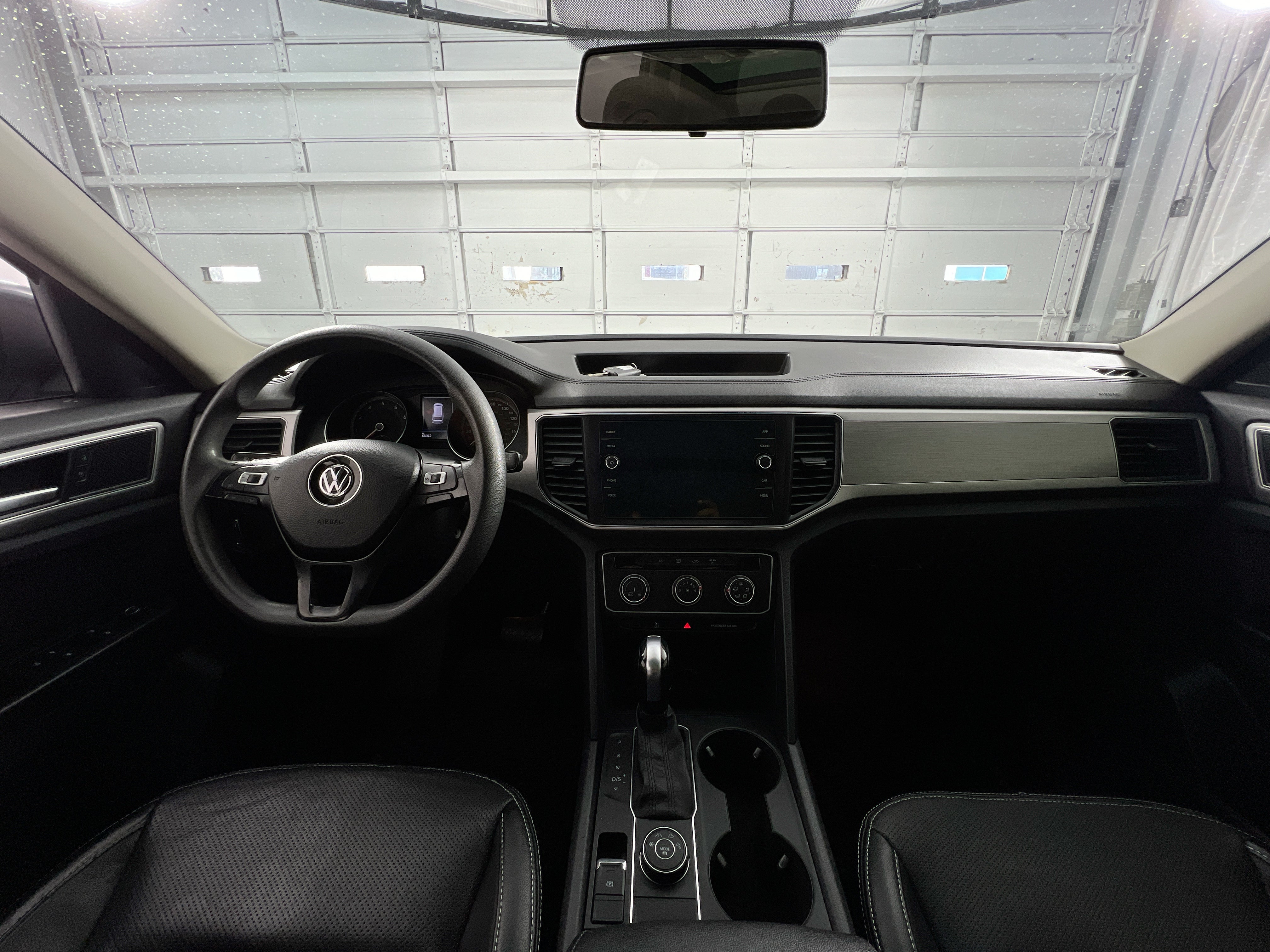 Thumbnail: 2018 Volkswagen Atlas - 3