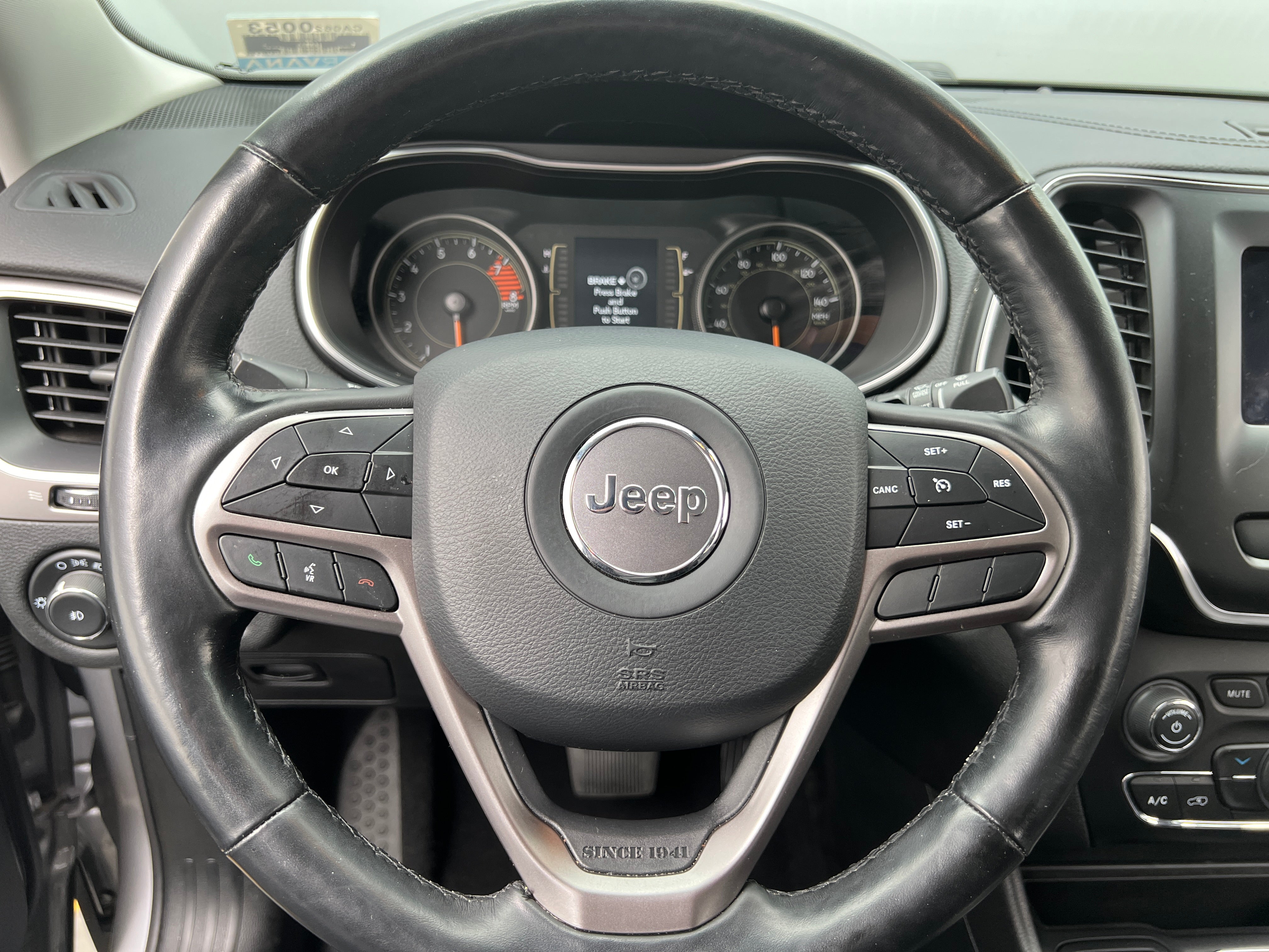 Thumbnail: 2021 Jeep Cherokee - 5