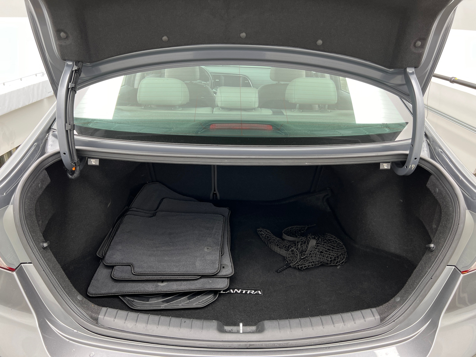 Thumbnail: 2017 Hyundai Elantra - 6