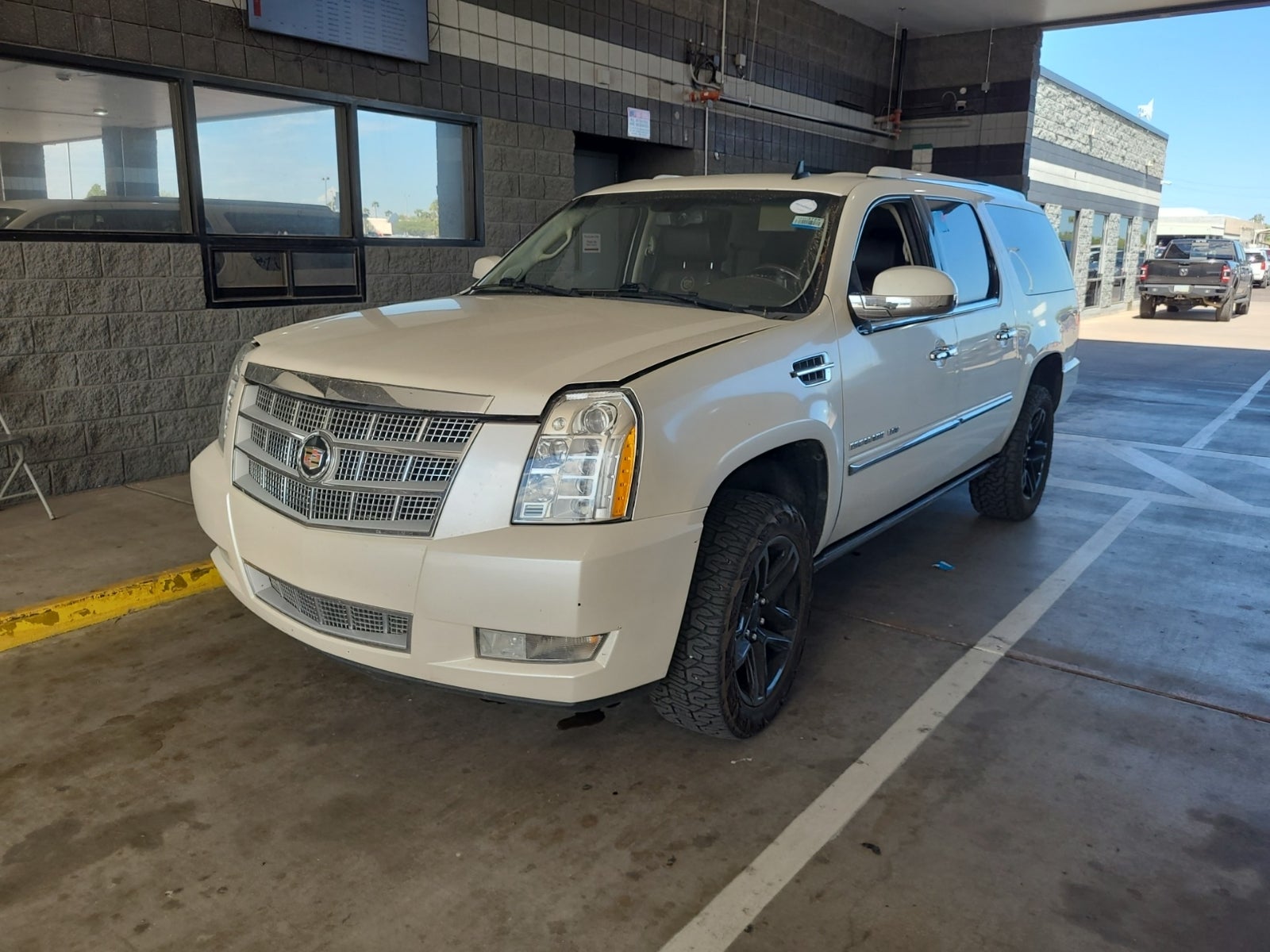 2013 Cadillac Escalade Esv Platinum Edition