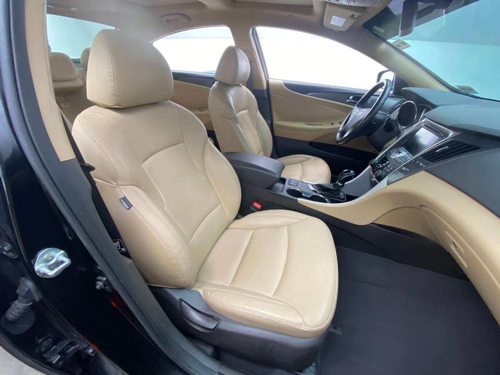 Thumbnail: 2014 Hyundai Sonata - 2