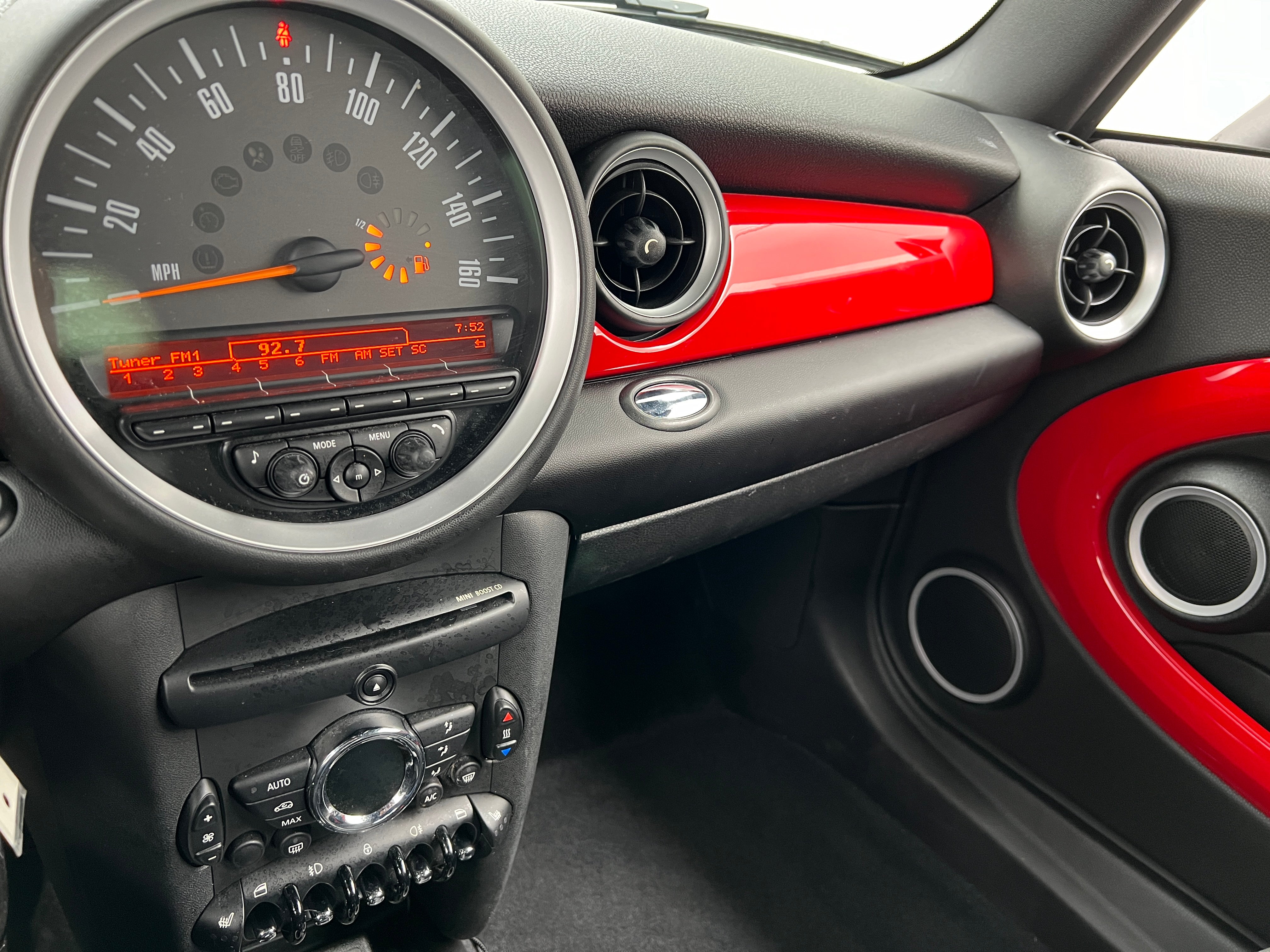 Thumbnail: 2013 MINI Cooper Hardtop - 3