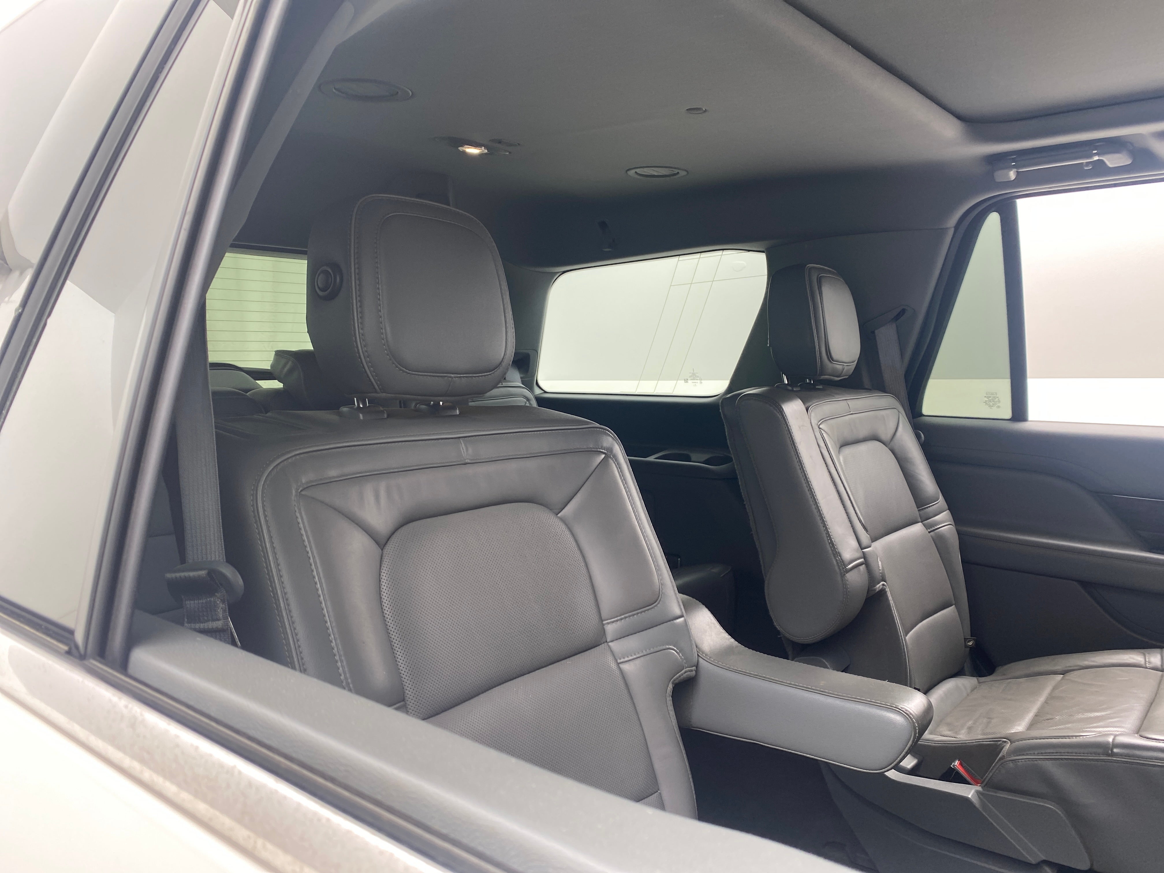 Thumbnail: 2019 Lincoln Navigator - 6