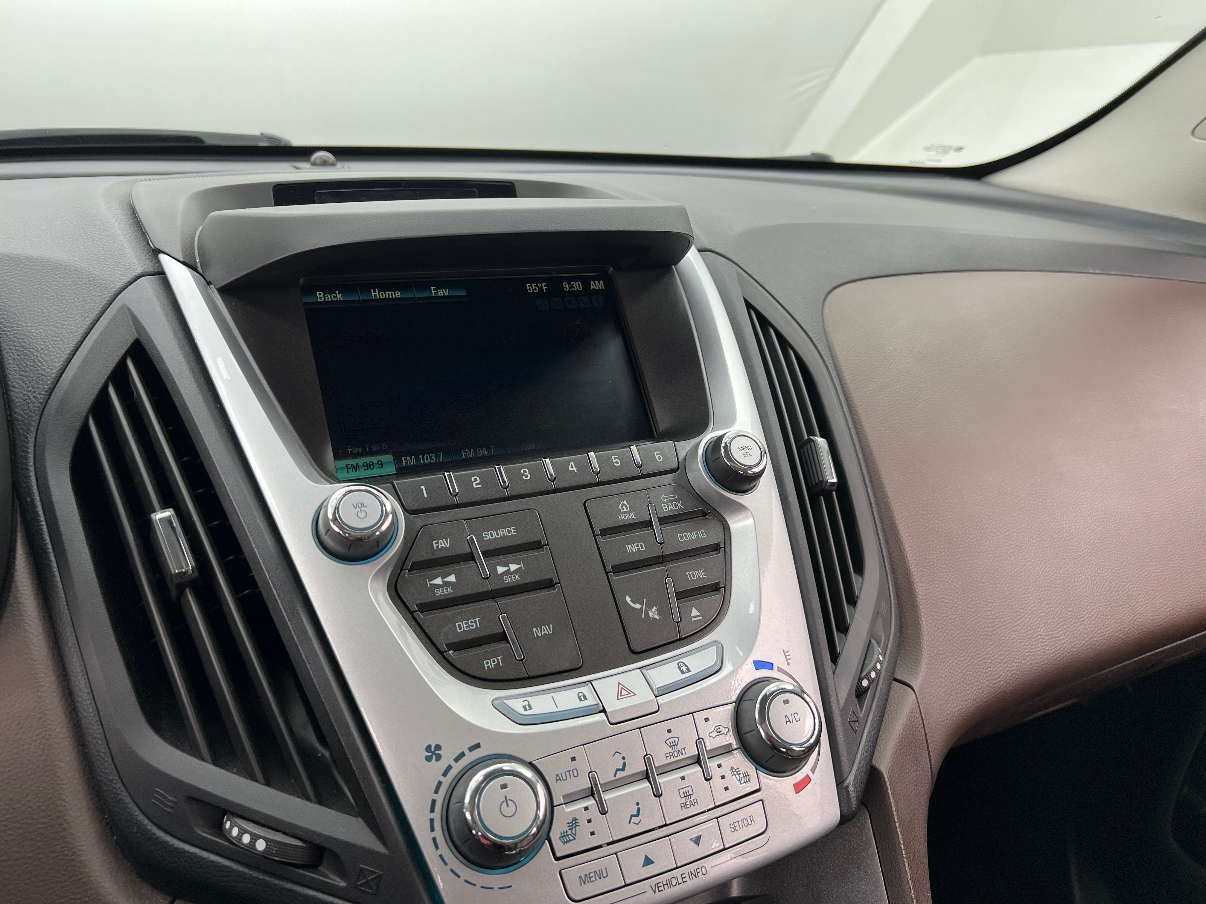 Thumbnail: 2014 Chevrolet Equinox - 4