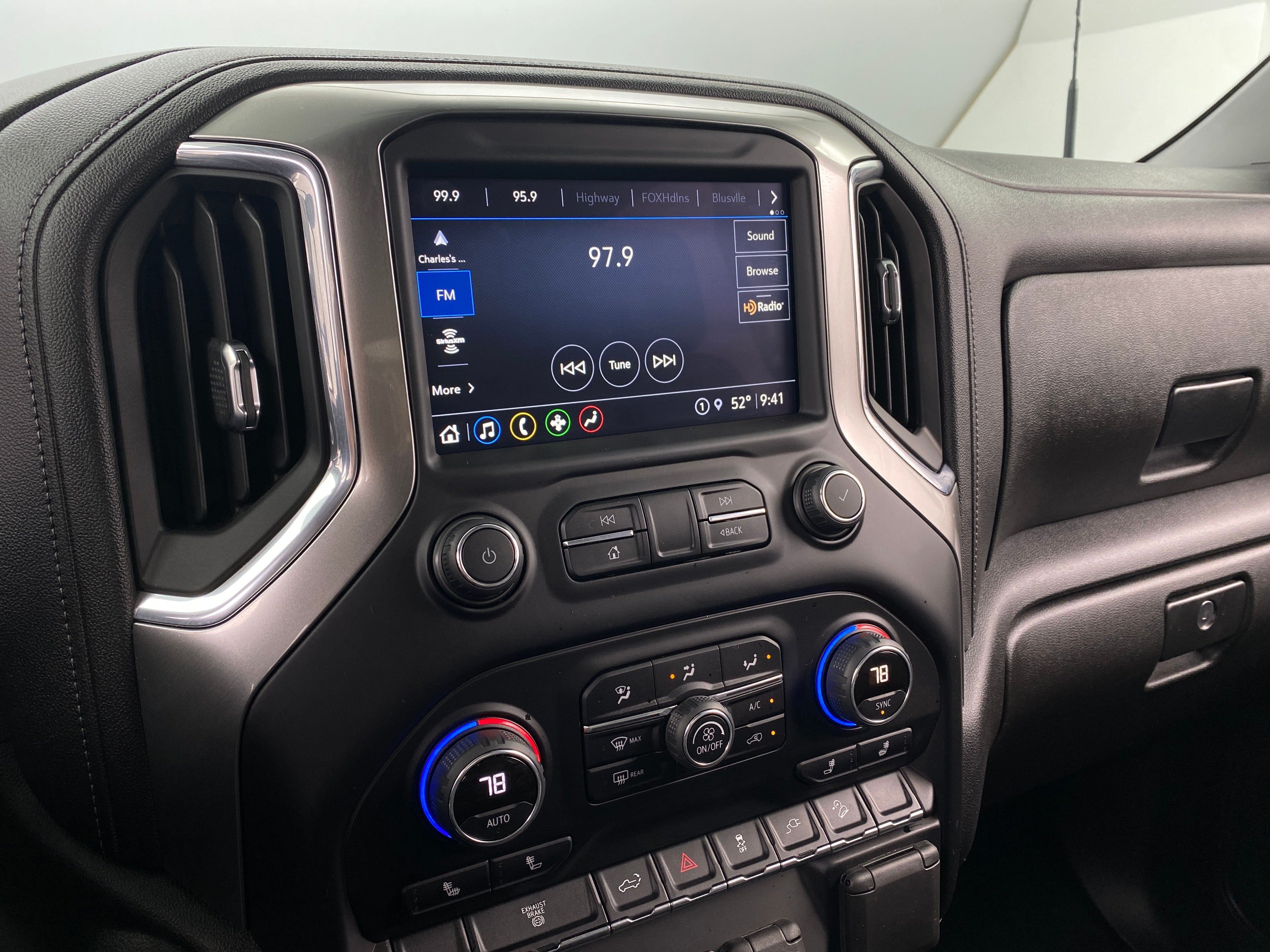 Thumbnail: 2021 Chevrolet Silverado 2500 - 4