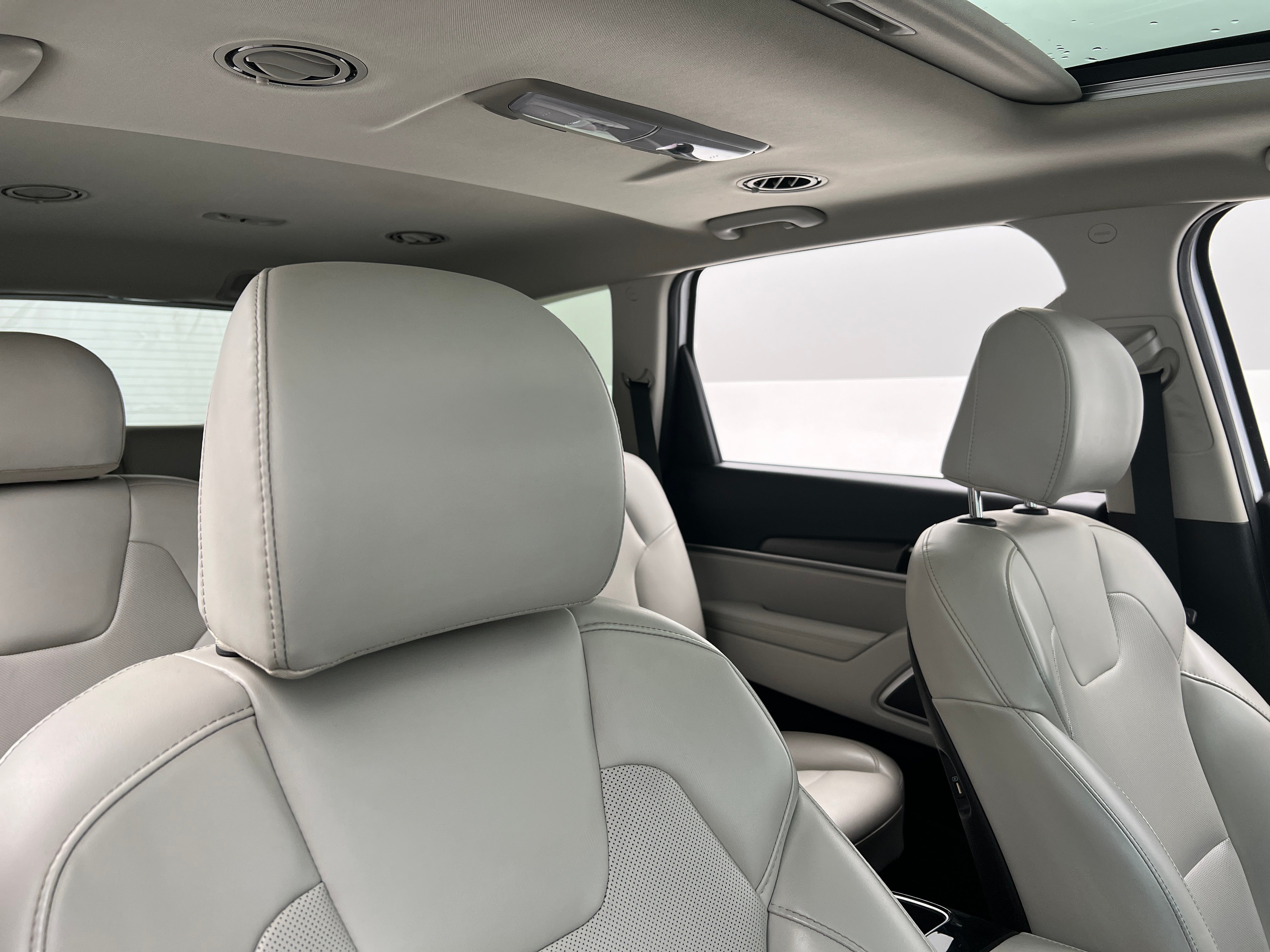 Thumbnail: 2022 Kia Telluride - 2