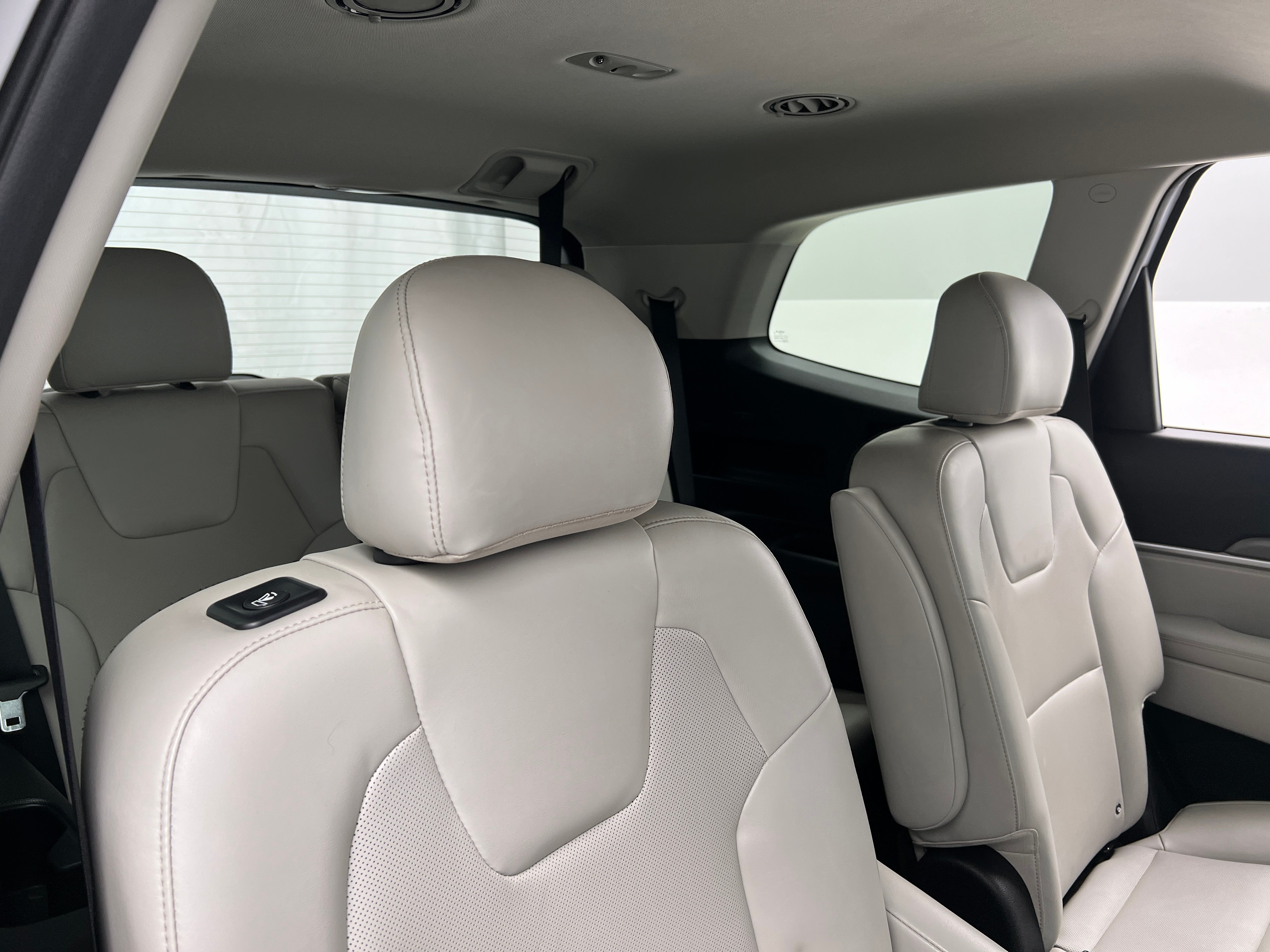 Thumbnail: 2022 Kia Telluride - 6