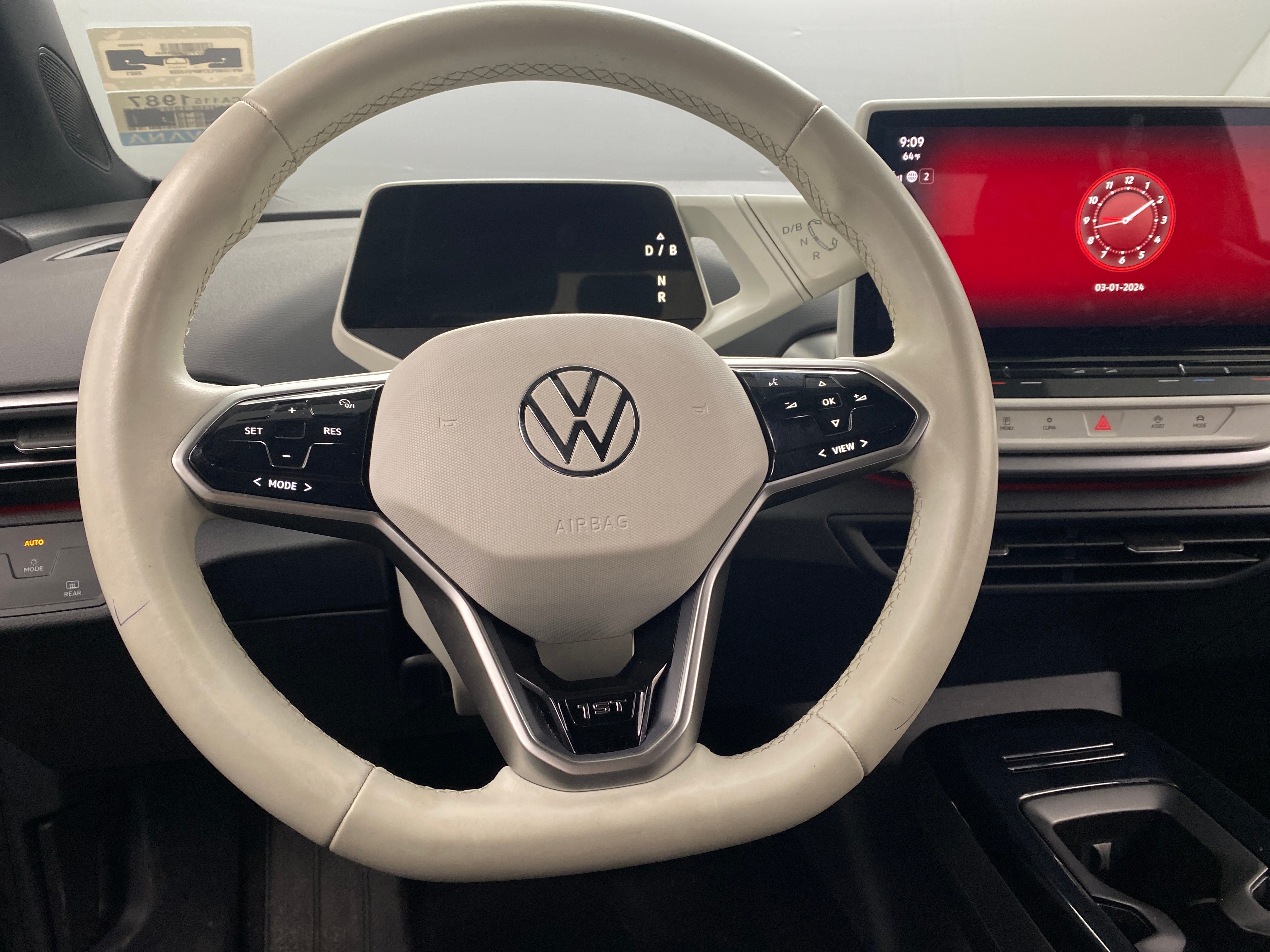 2021 Volkswagen ID.4 S 4