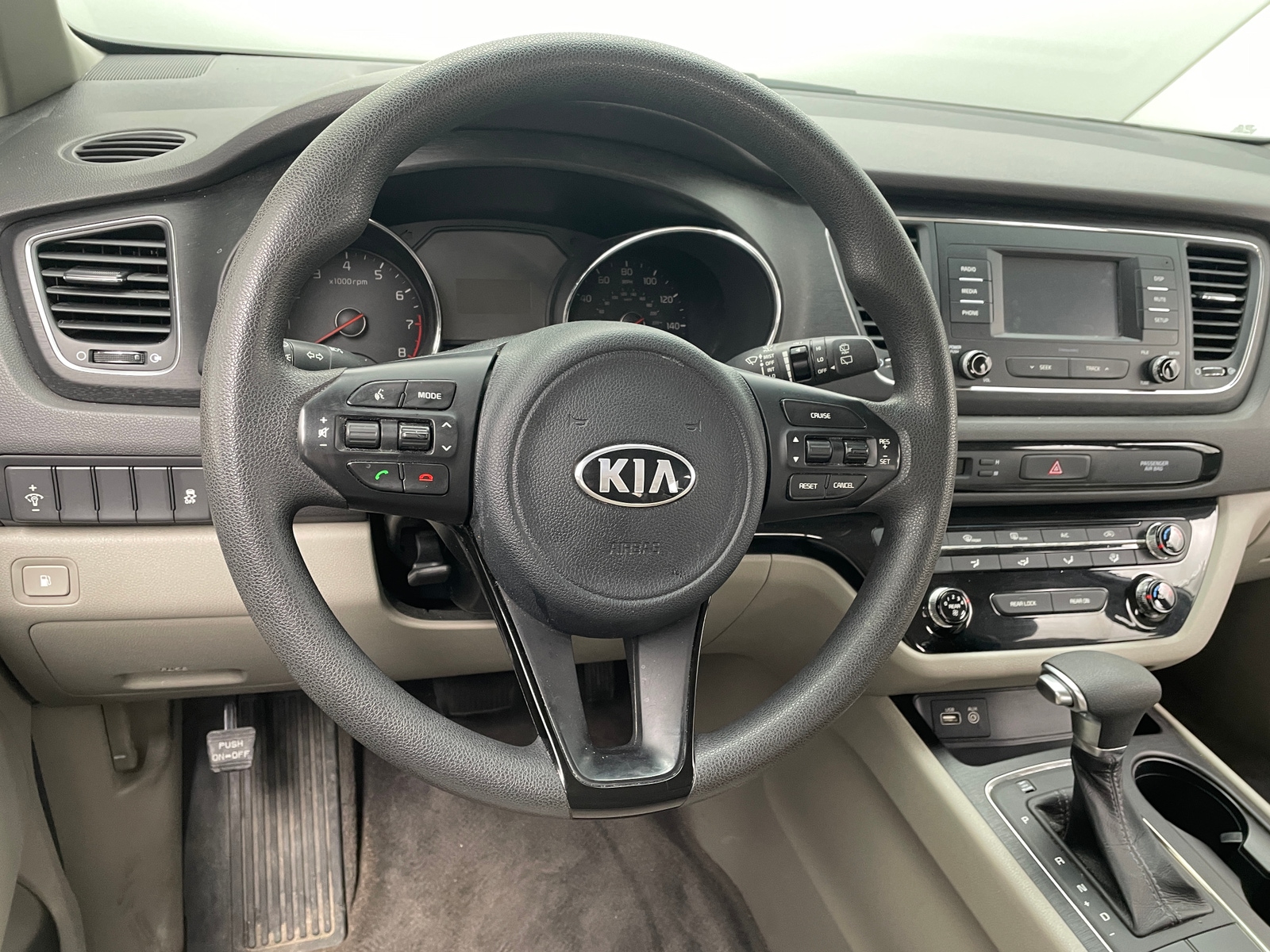Thumbnail: 2017 Kia Sedona - 5