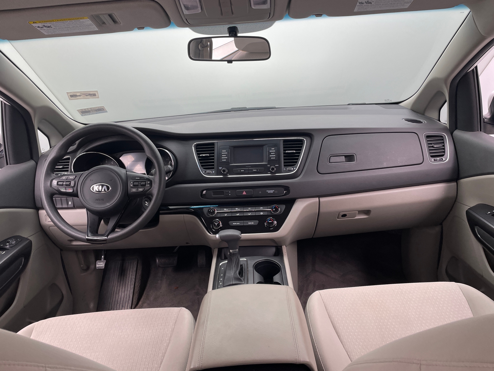Thumbnail: 2017 Kia Sedona - 3