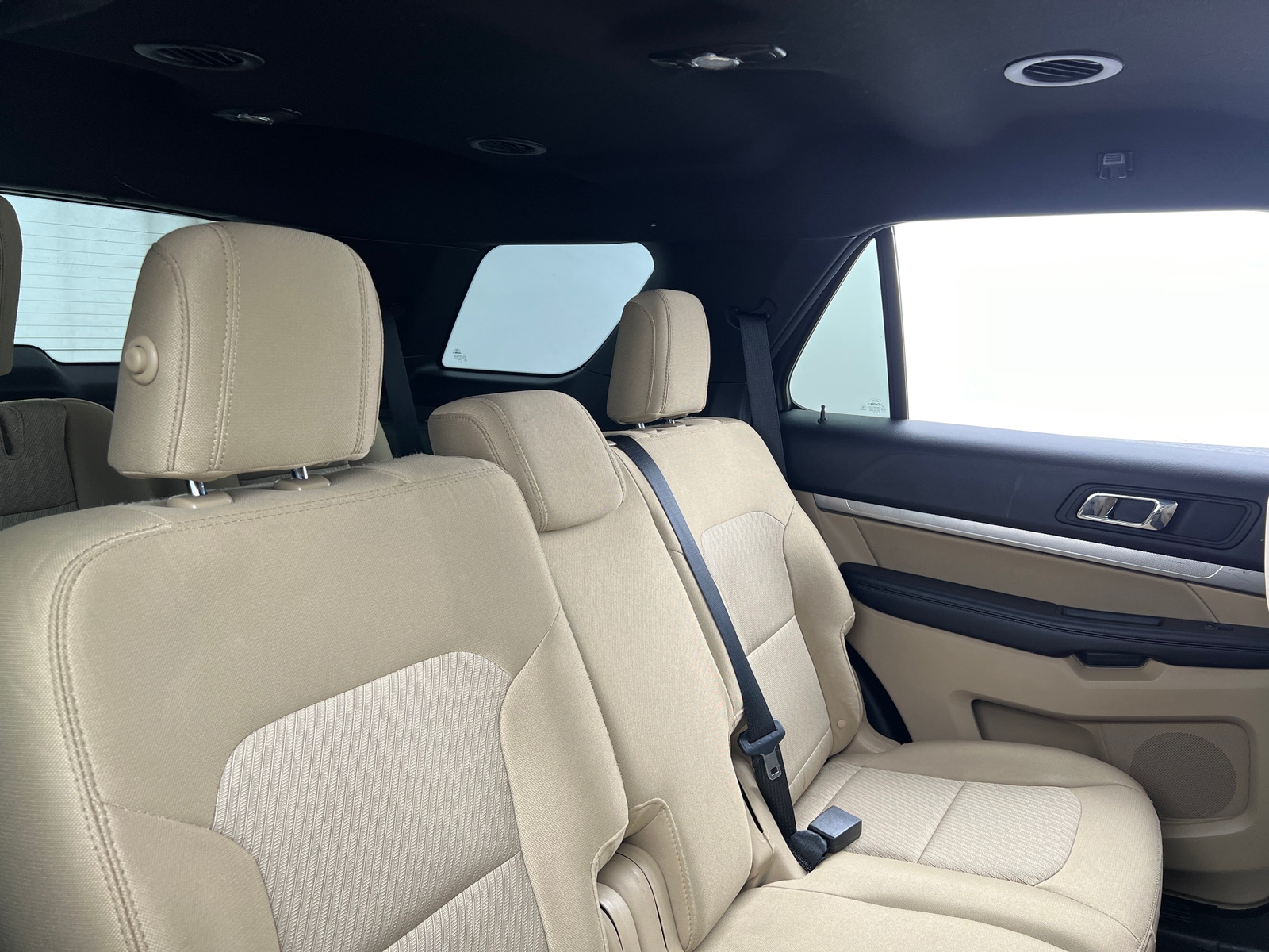 Thumbnail: 2017 Ford Explorer - 6