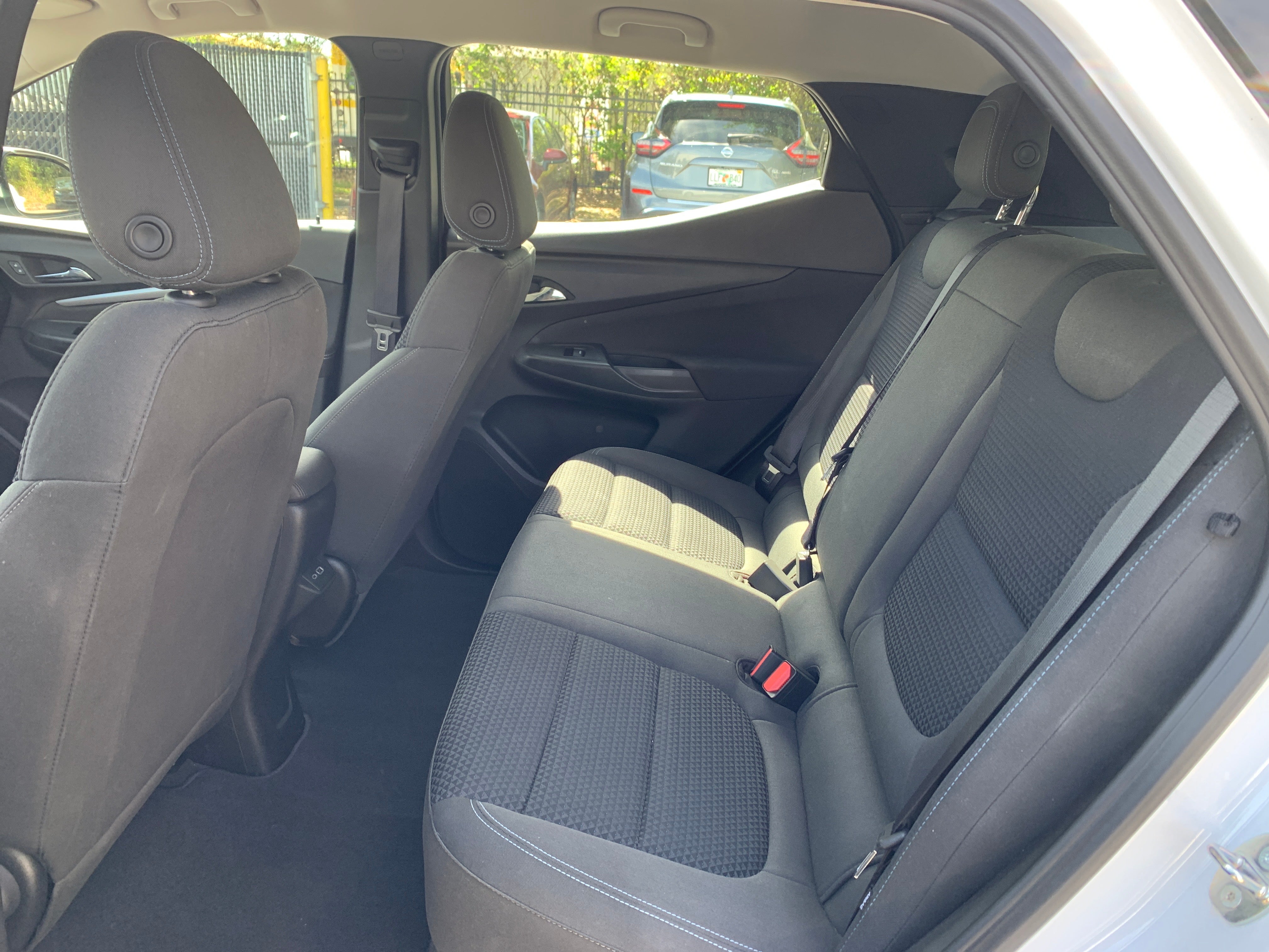 Used 2023 Chevrolet Bolt EUV LT with VIN 1G1FY6S01P4152402 for sale in Oak Creek, WI