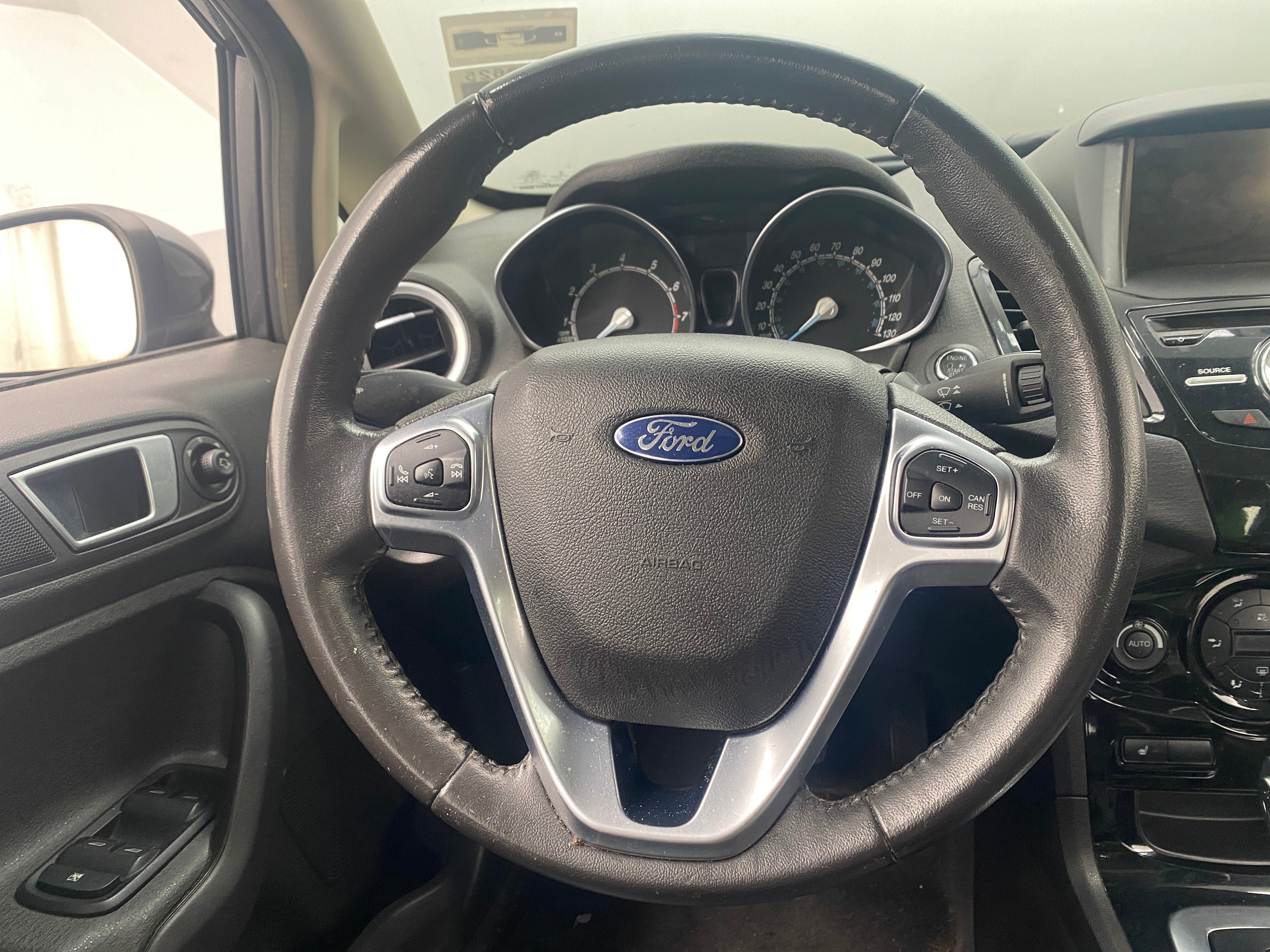 2015 Ford Fiesta Titanium 5