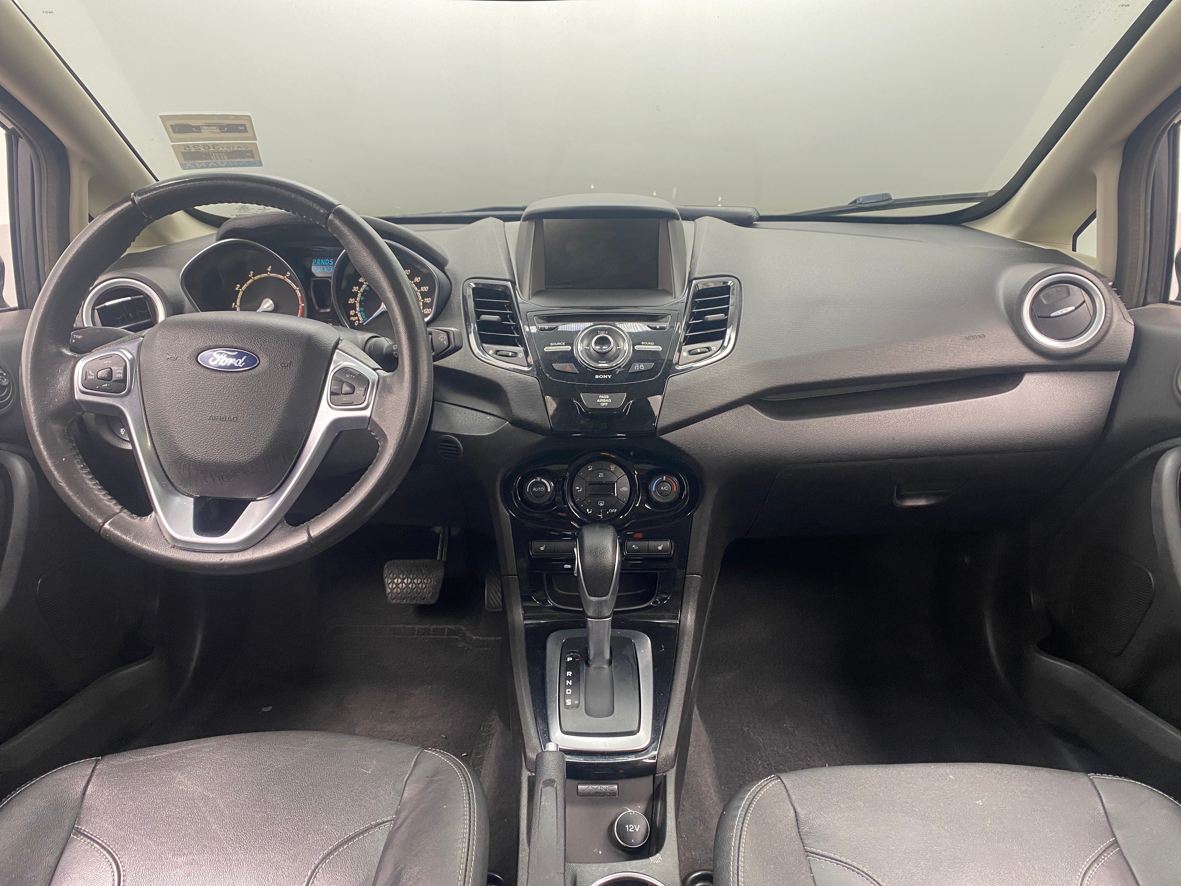 2015 Ford Fiesta Titanium 3