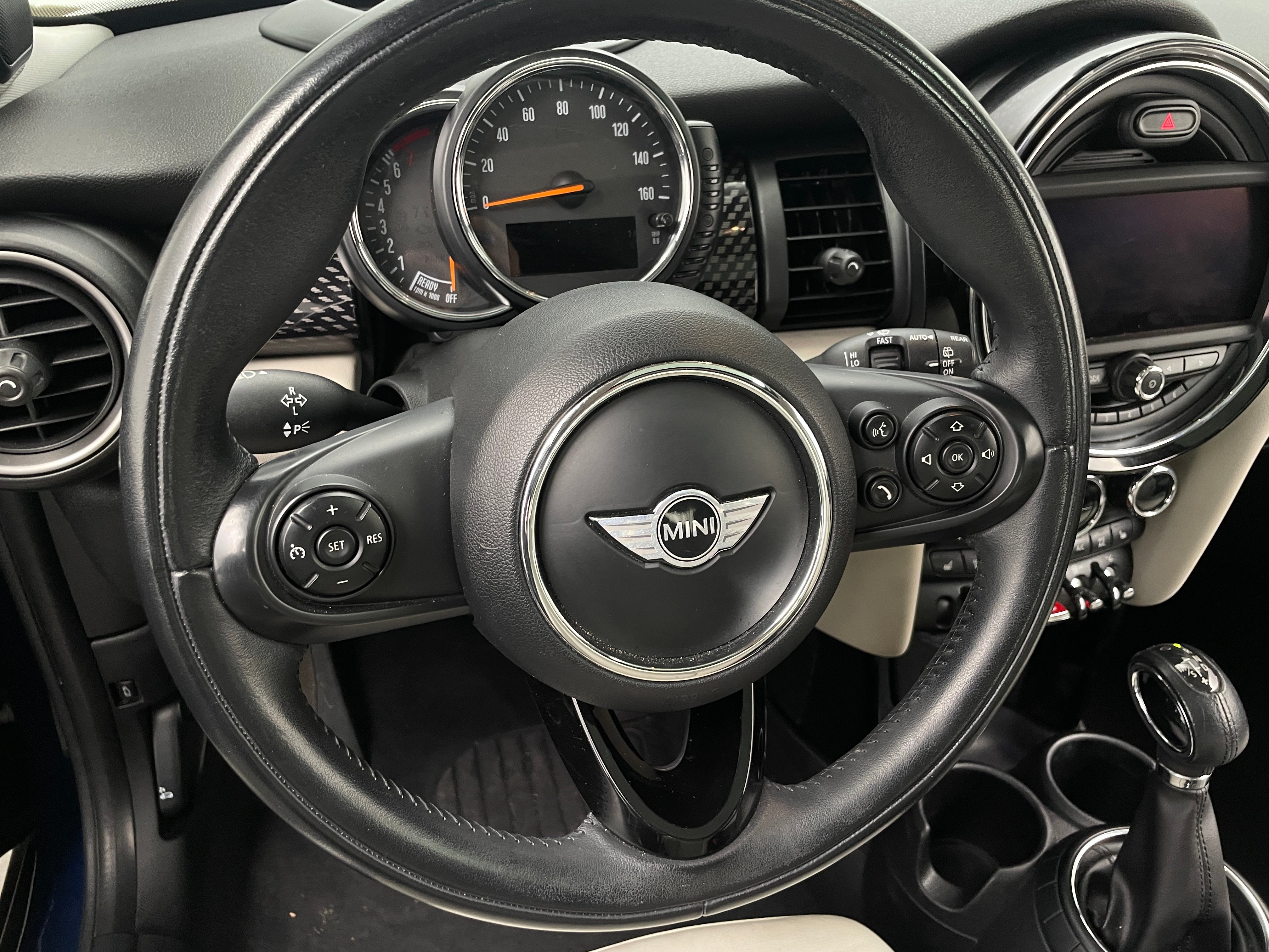 Thumbnail: 2015 MINI Cooper - 5