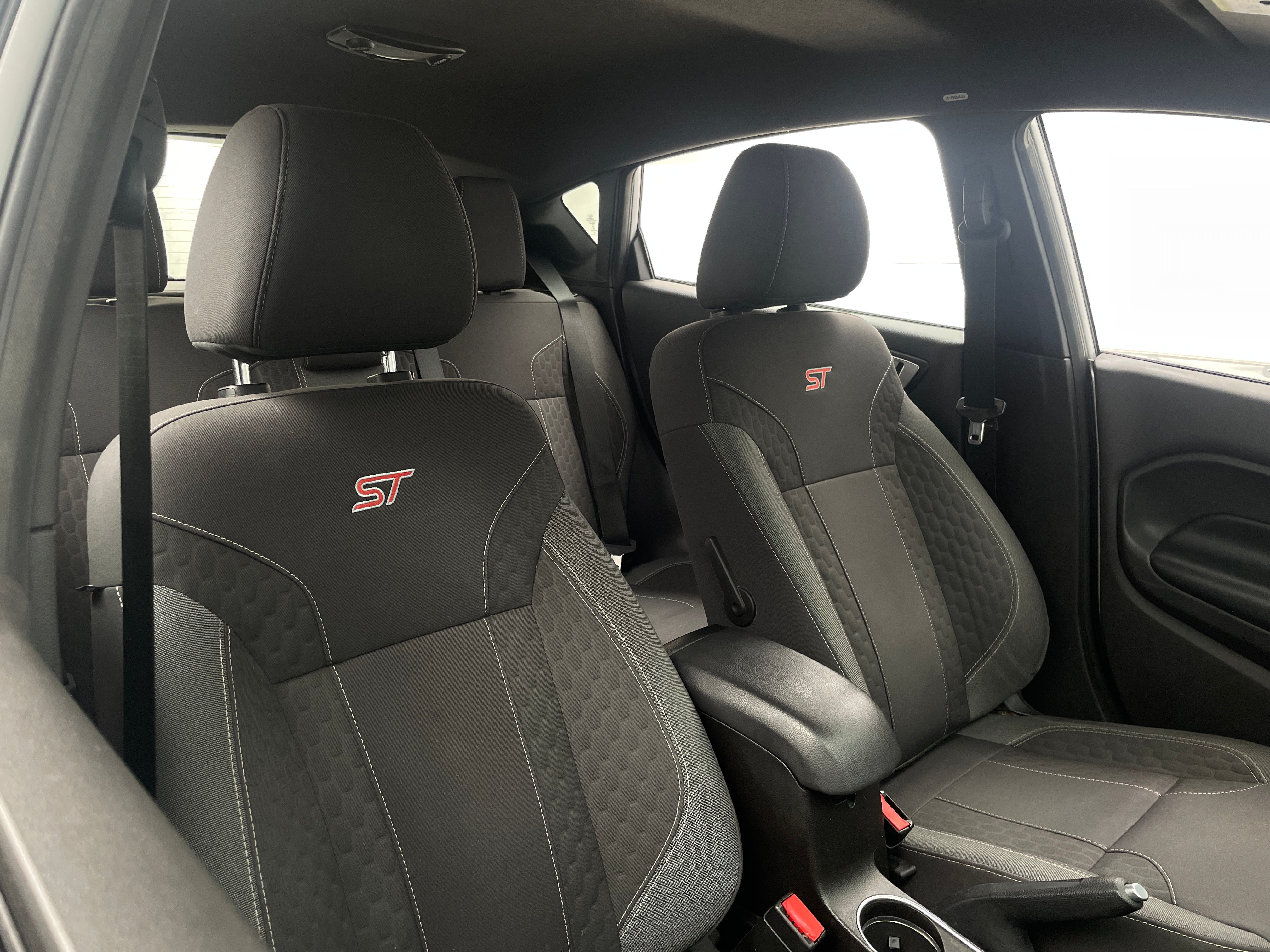 2015 Ford Fiesta ST 2