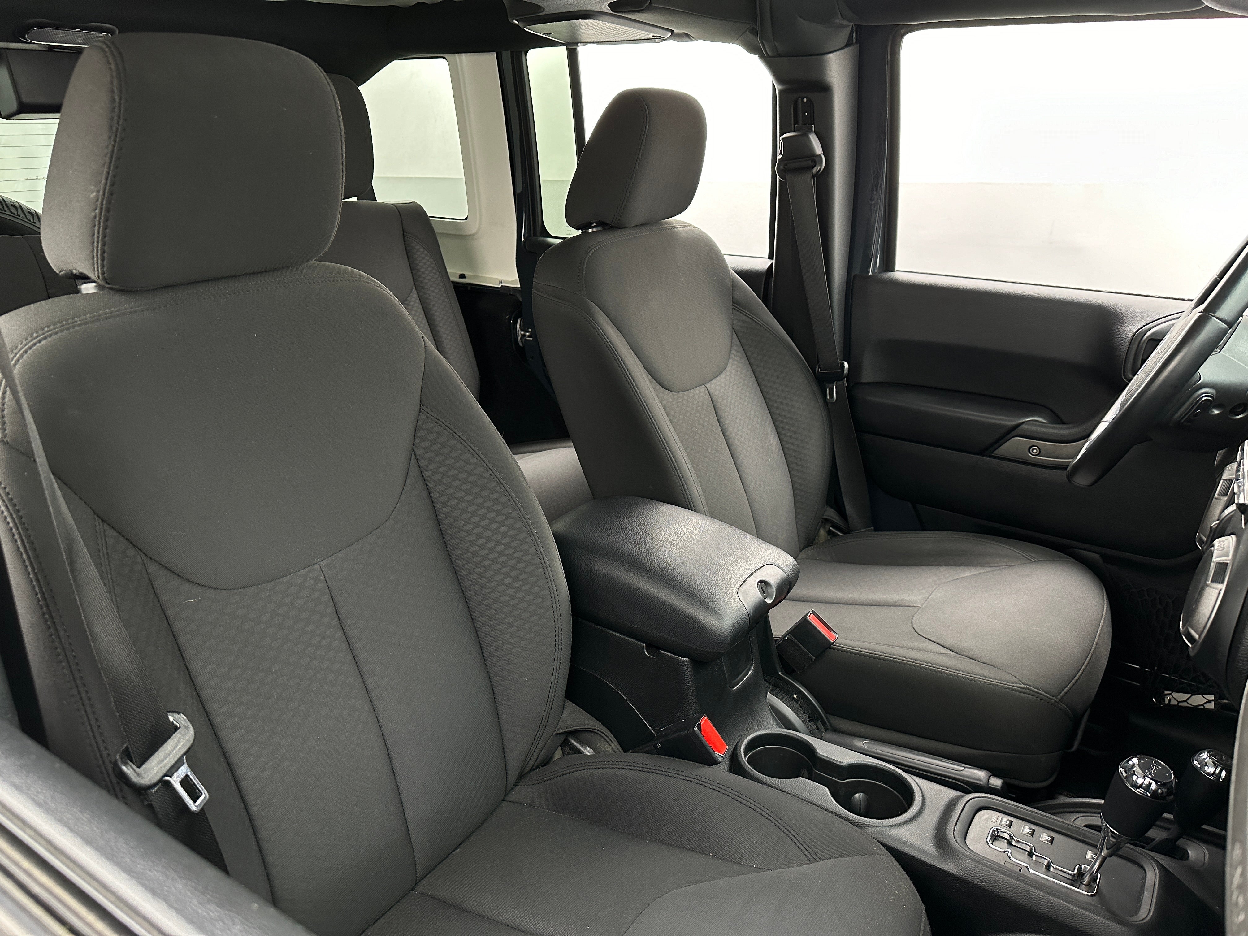 Thumbnail: 2016 Jeep Wrangler - 2