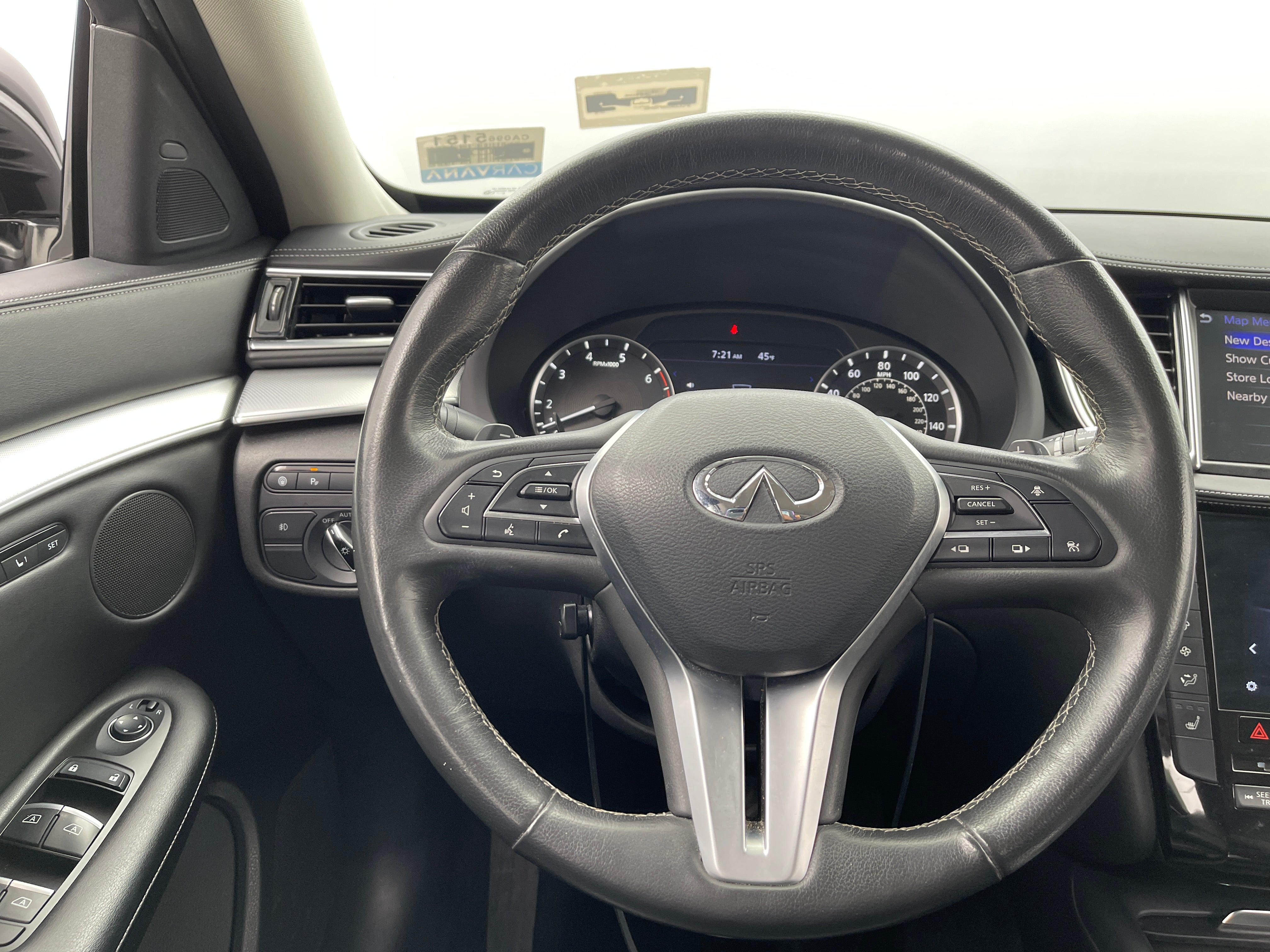 2019 INFINITI QX50 Essential 5