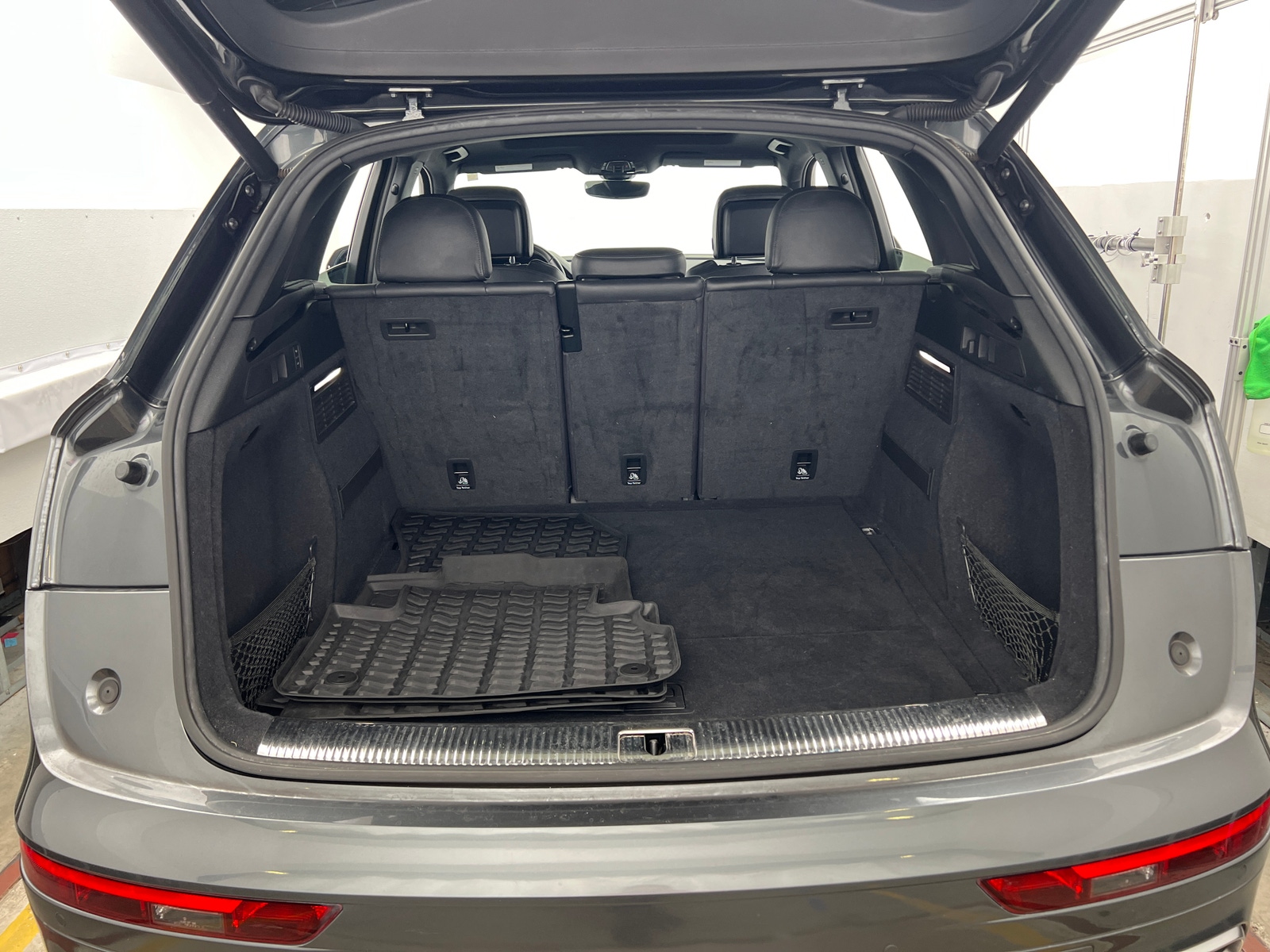 Thumbnail: 2018 Audi SQ5 - 7