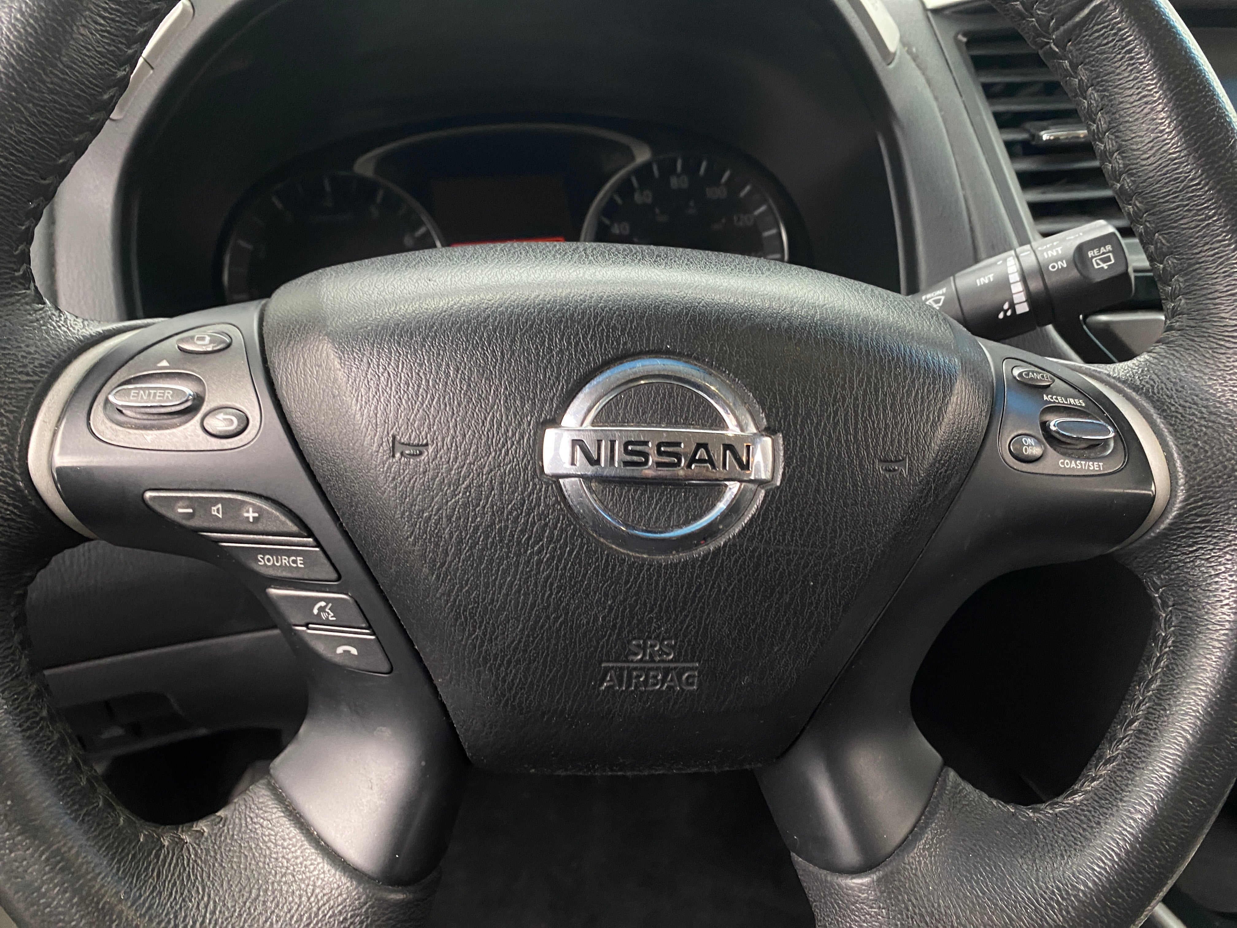 2015 Nissan Pathfinder SV 5