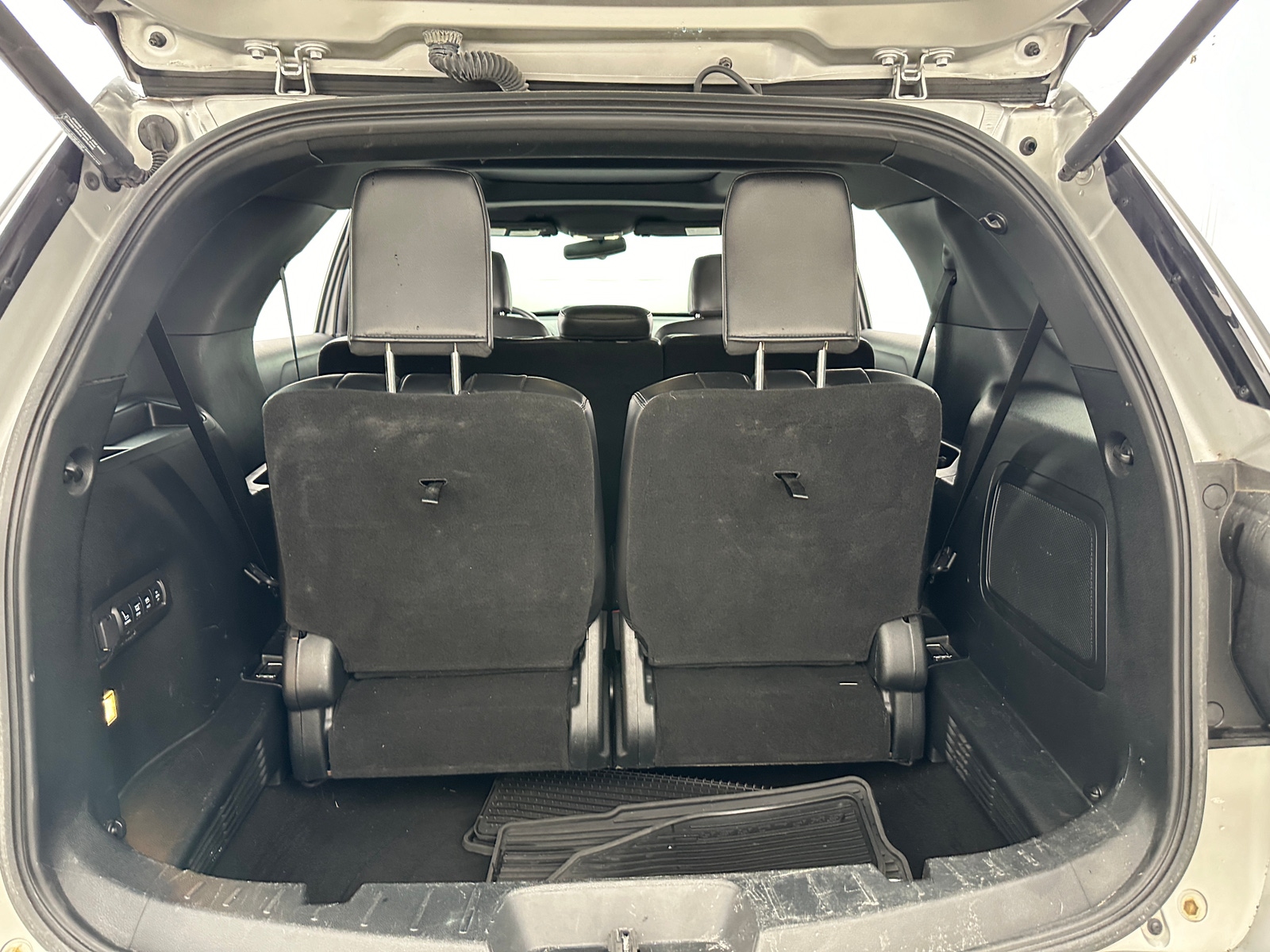 Thumbnail: 2019 Ford Explorer - 7