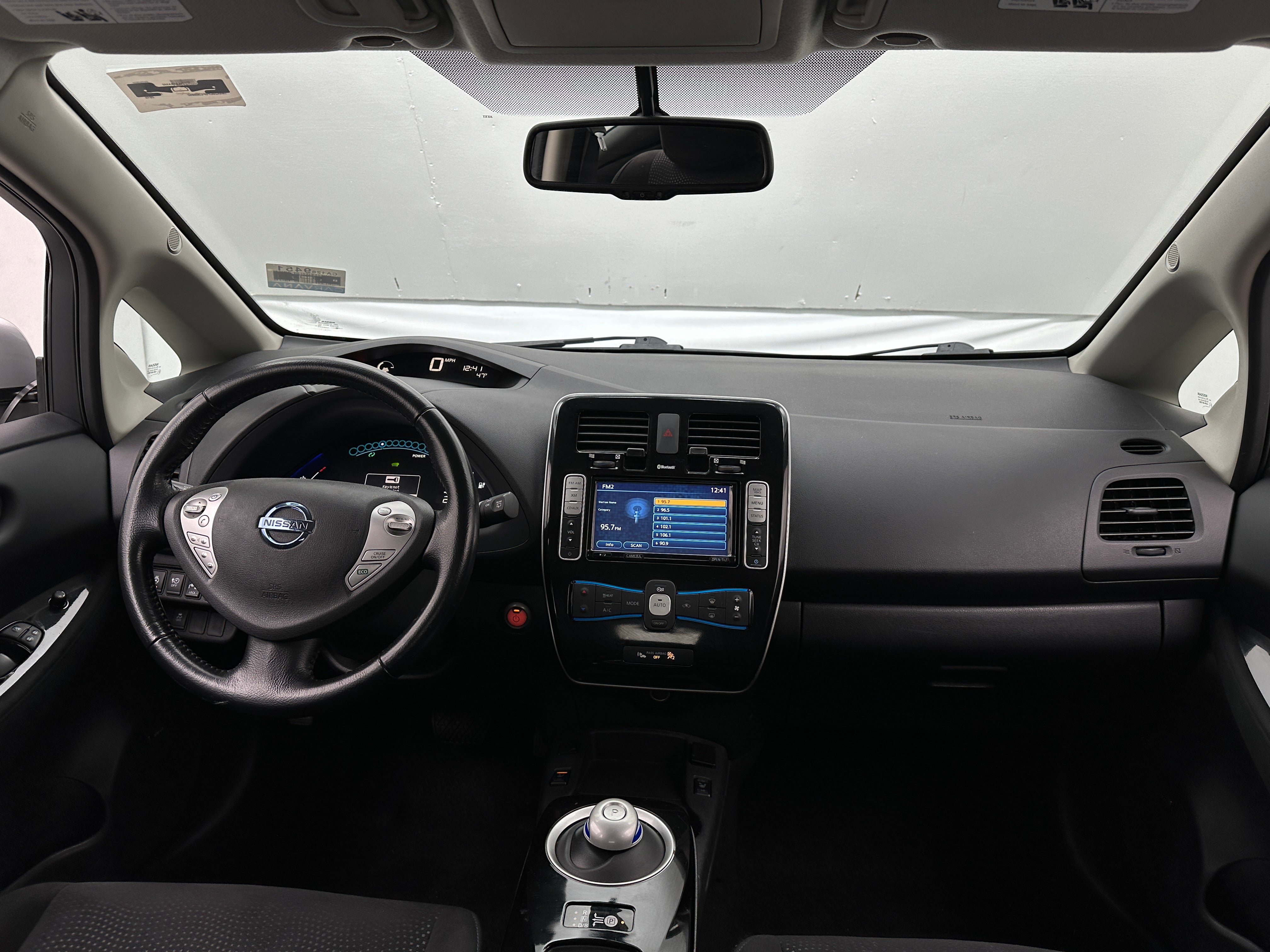 2015 Nissan Leaf SV 3
