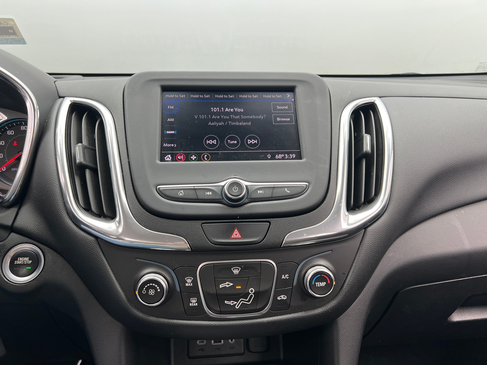 Thumbnail: 2020 Chevrolet Equinox - 4