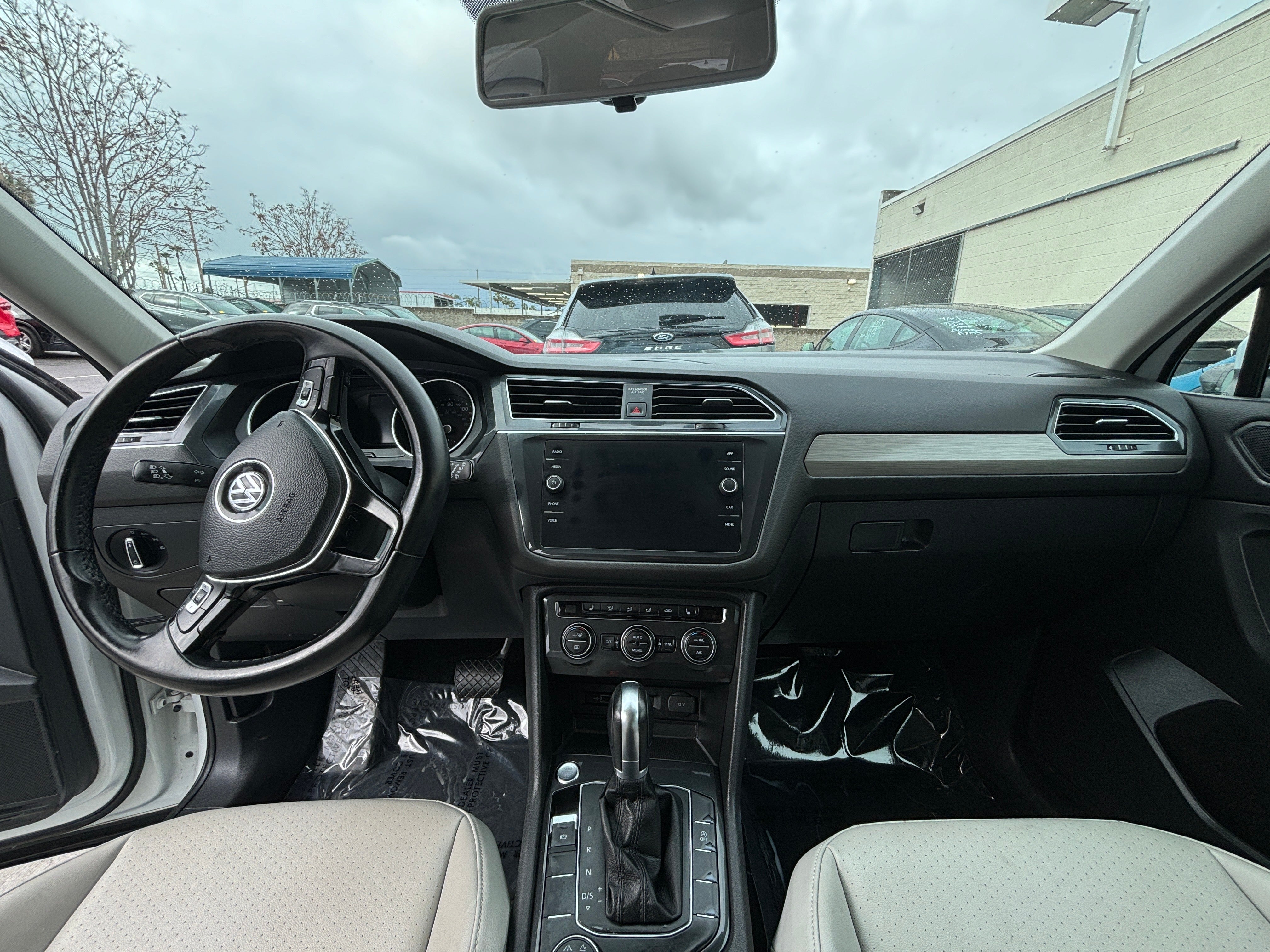 Thumbnail: 2019 Volkswagen Tiguan - 3