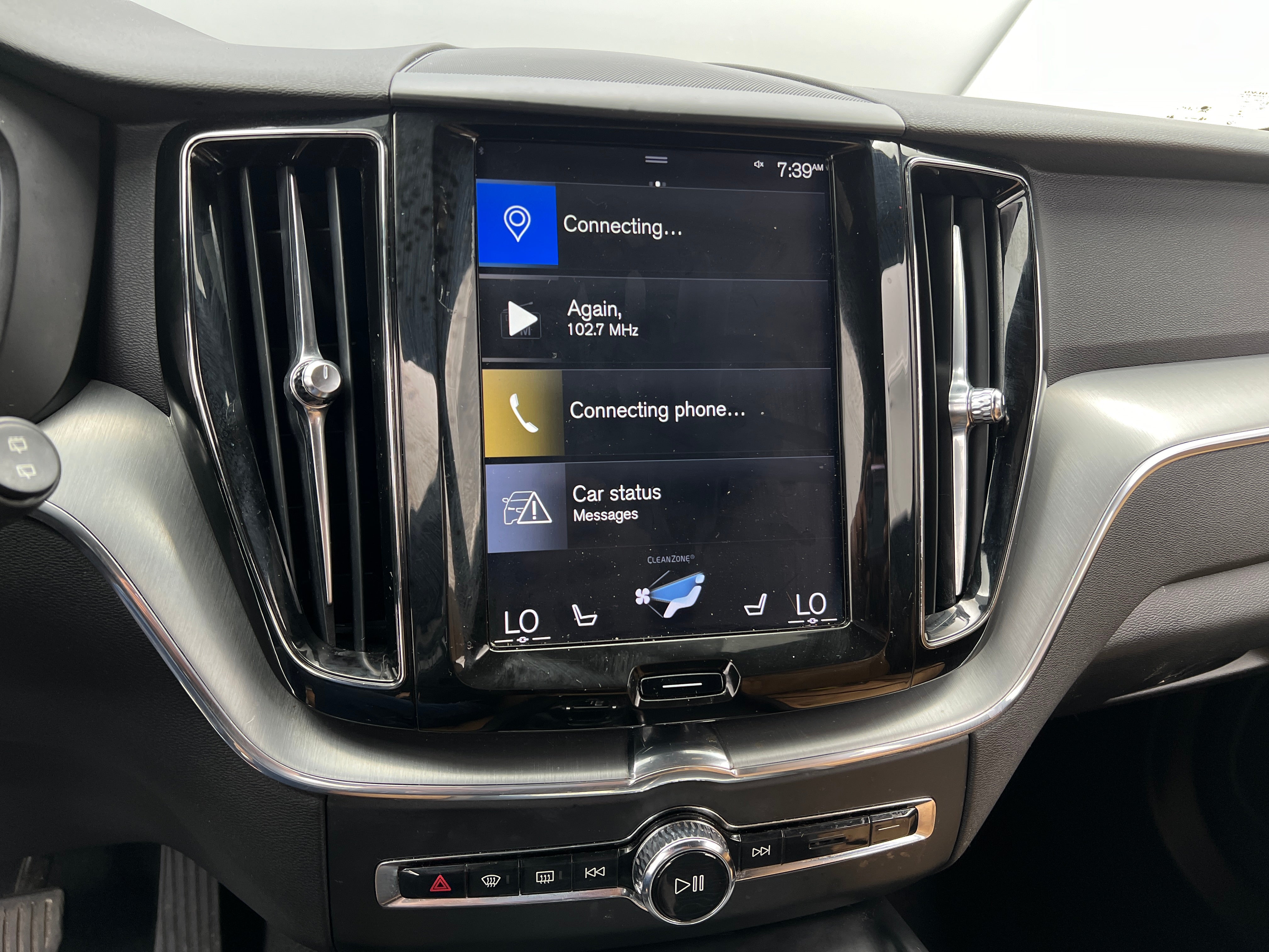 2019 Volvo XC60 T5 Momentum 4