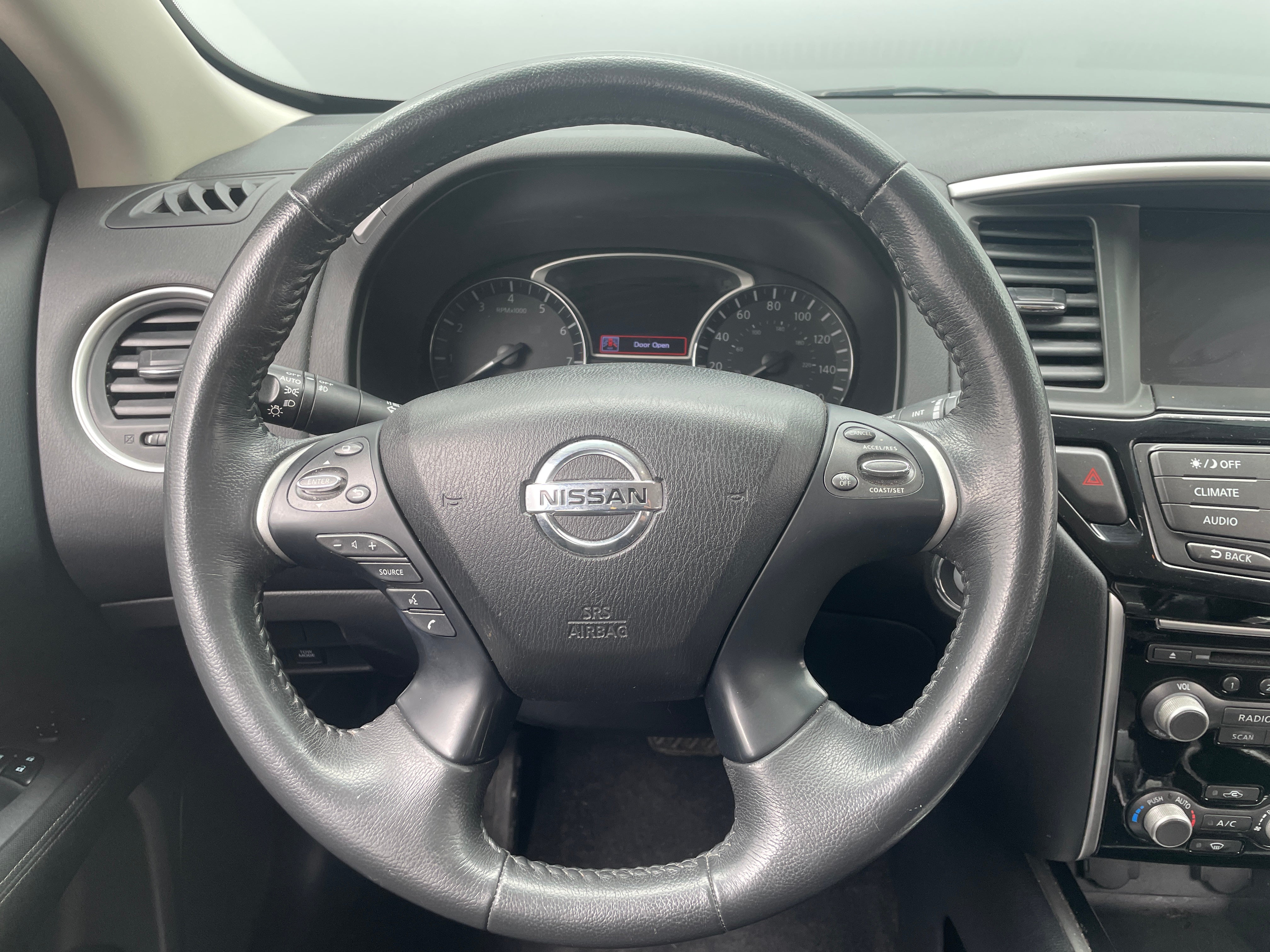 2017 Nissan Pathfinder SV 5
