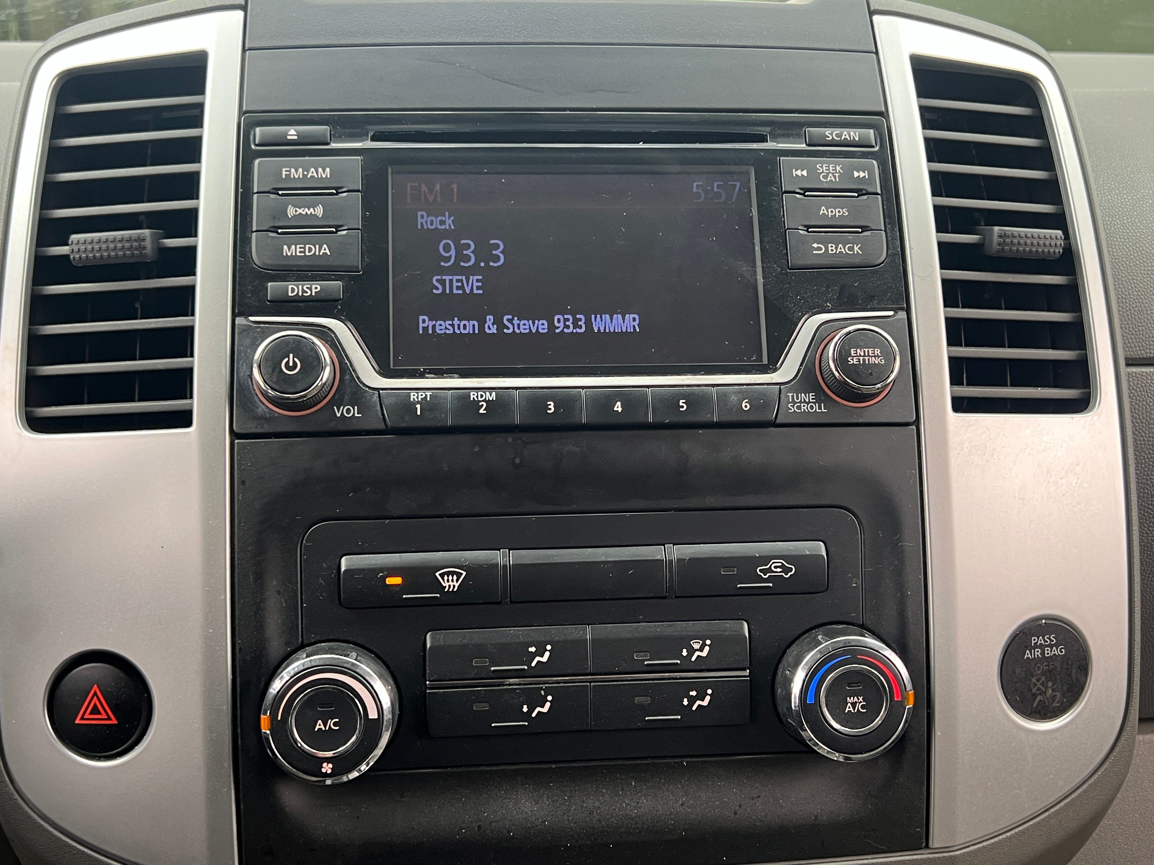 Thumbnail: 2015 Nissan Frontier - 4