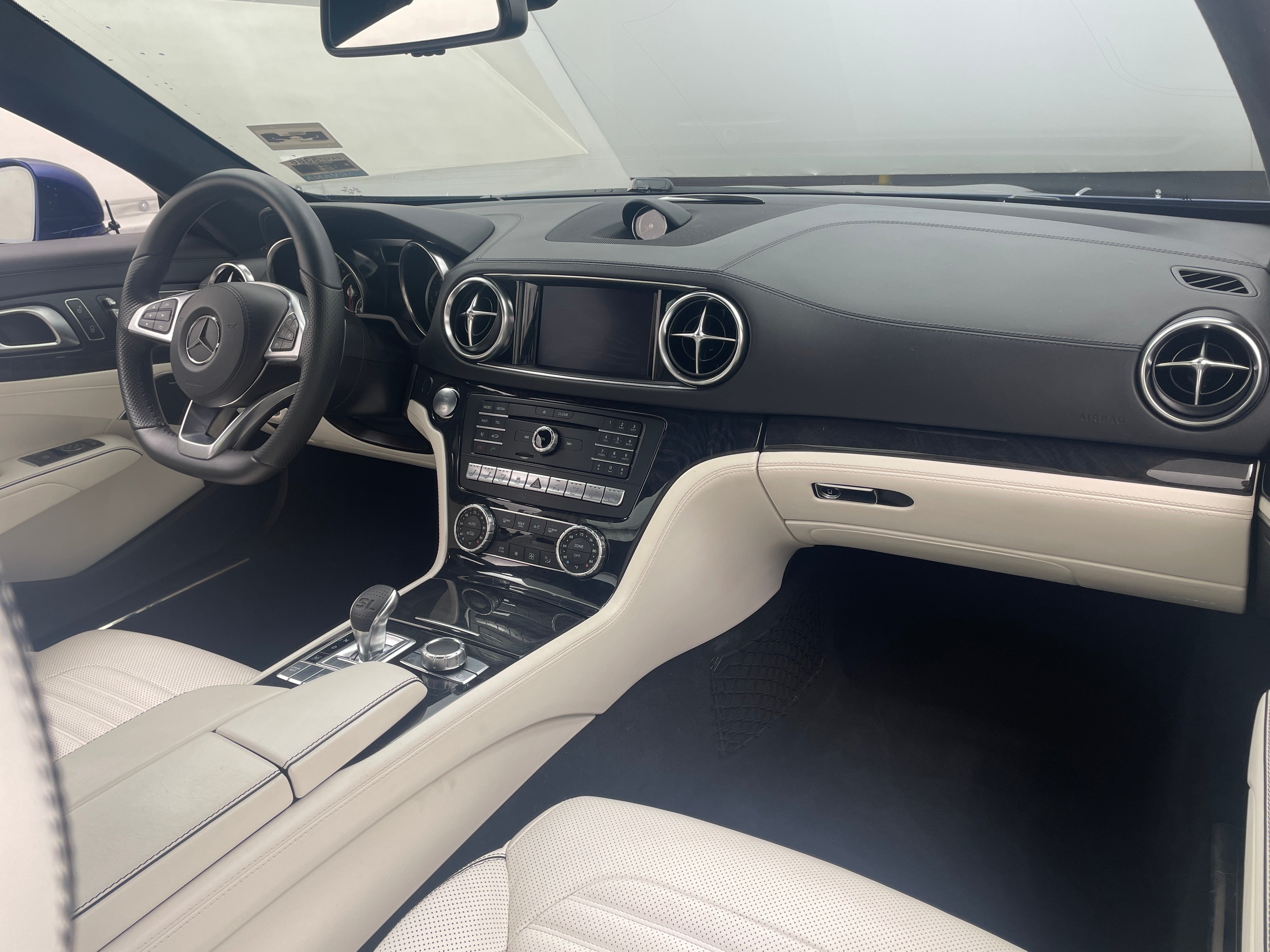 Thumbnail: 2017 Mercedes-Benz SL-Class - 3
