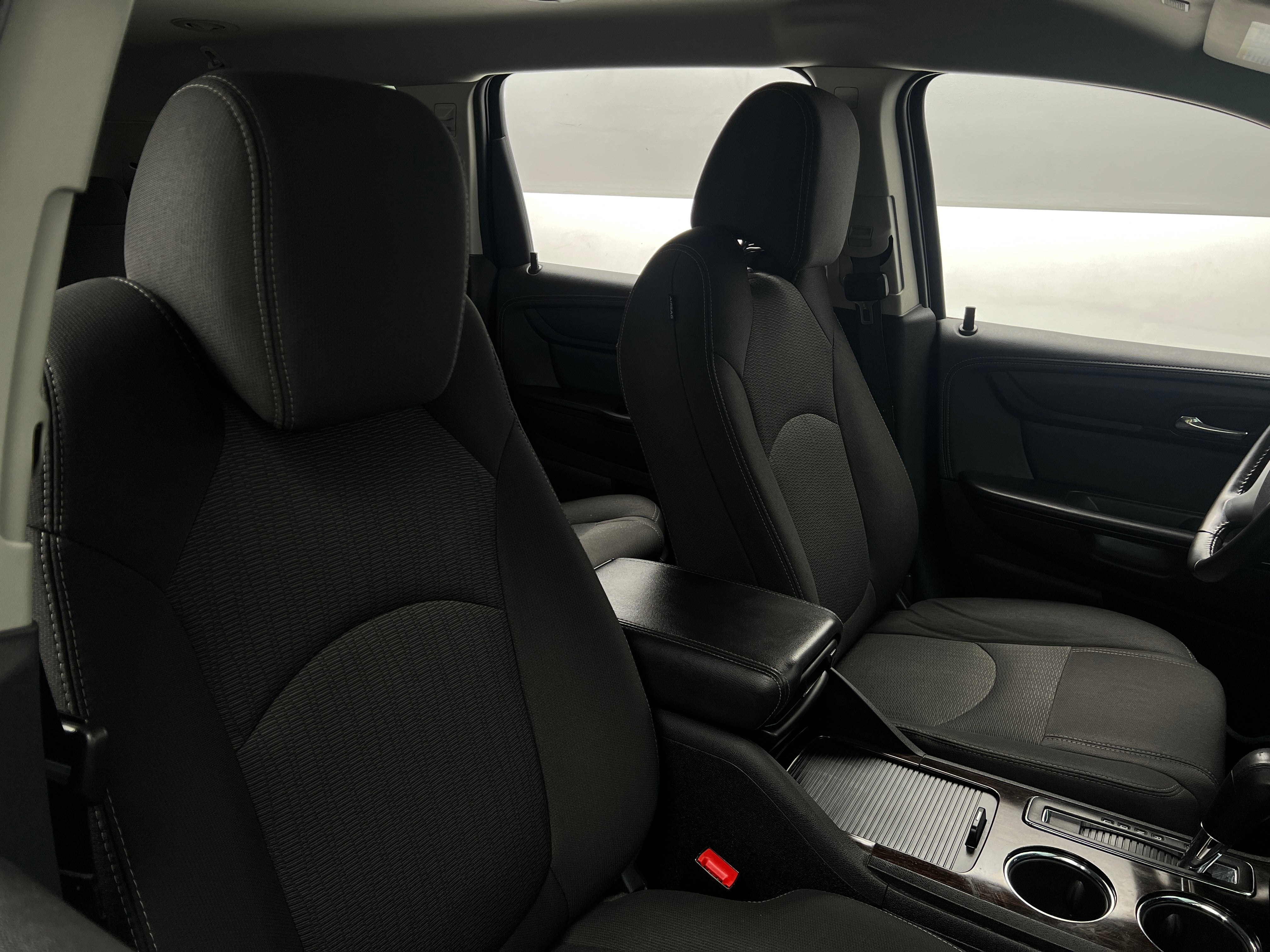 2016 Chevrolet Traverse LT 2